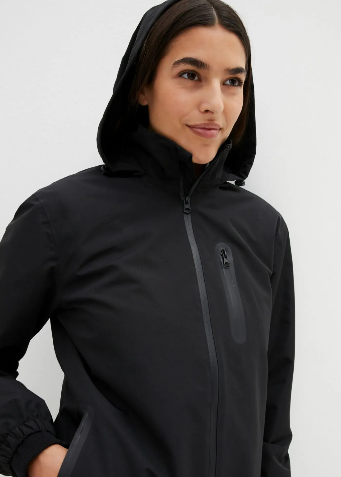 bonprix bonprix Chubasquero ligero Negro Sale