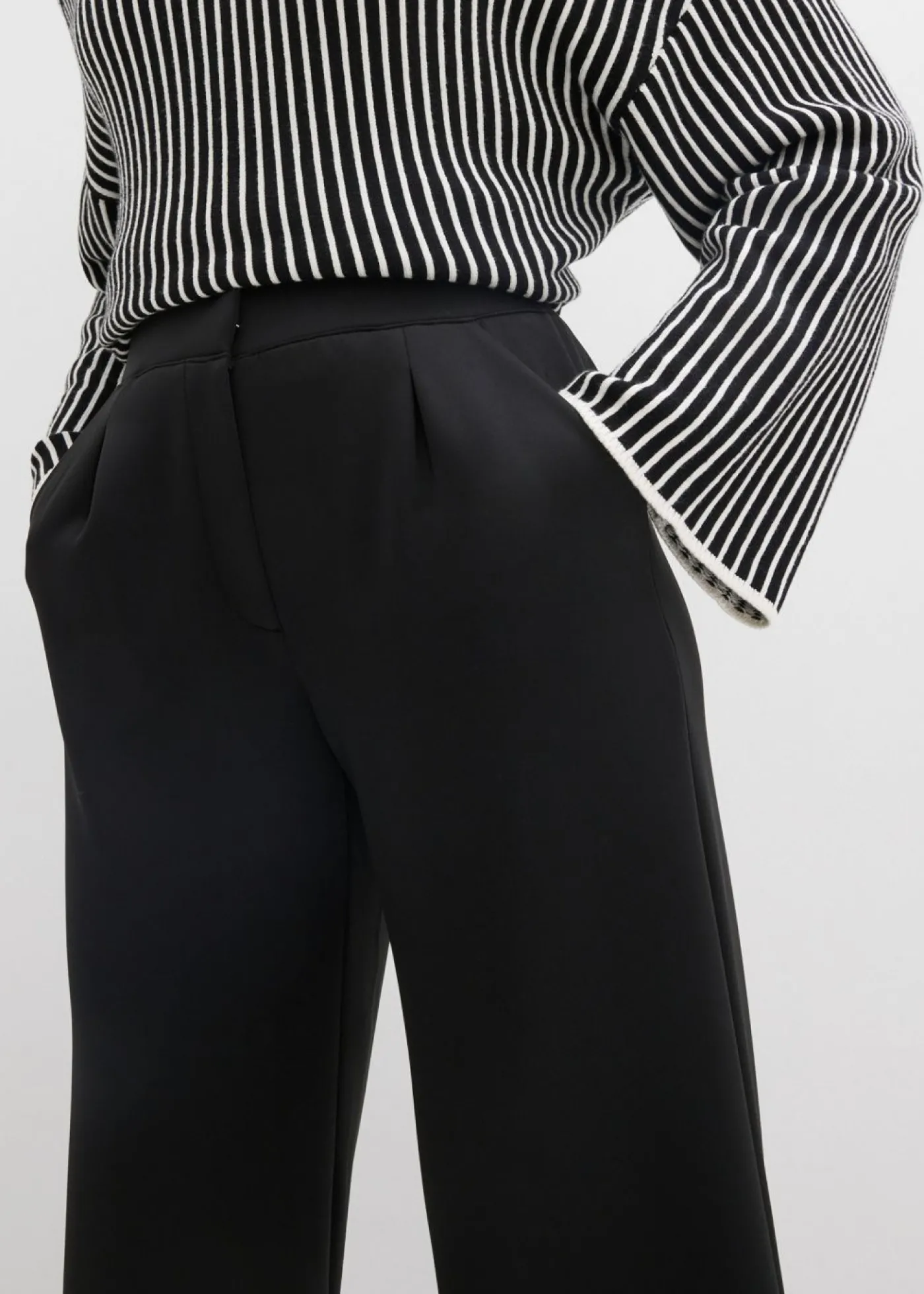 bonprix bonprix Cómodo pantalón de chándal fluido Negro