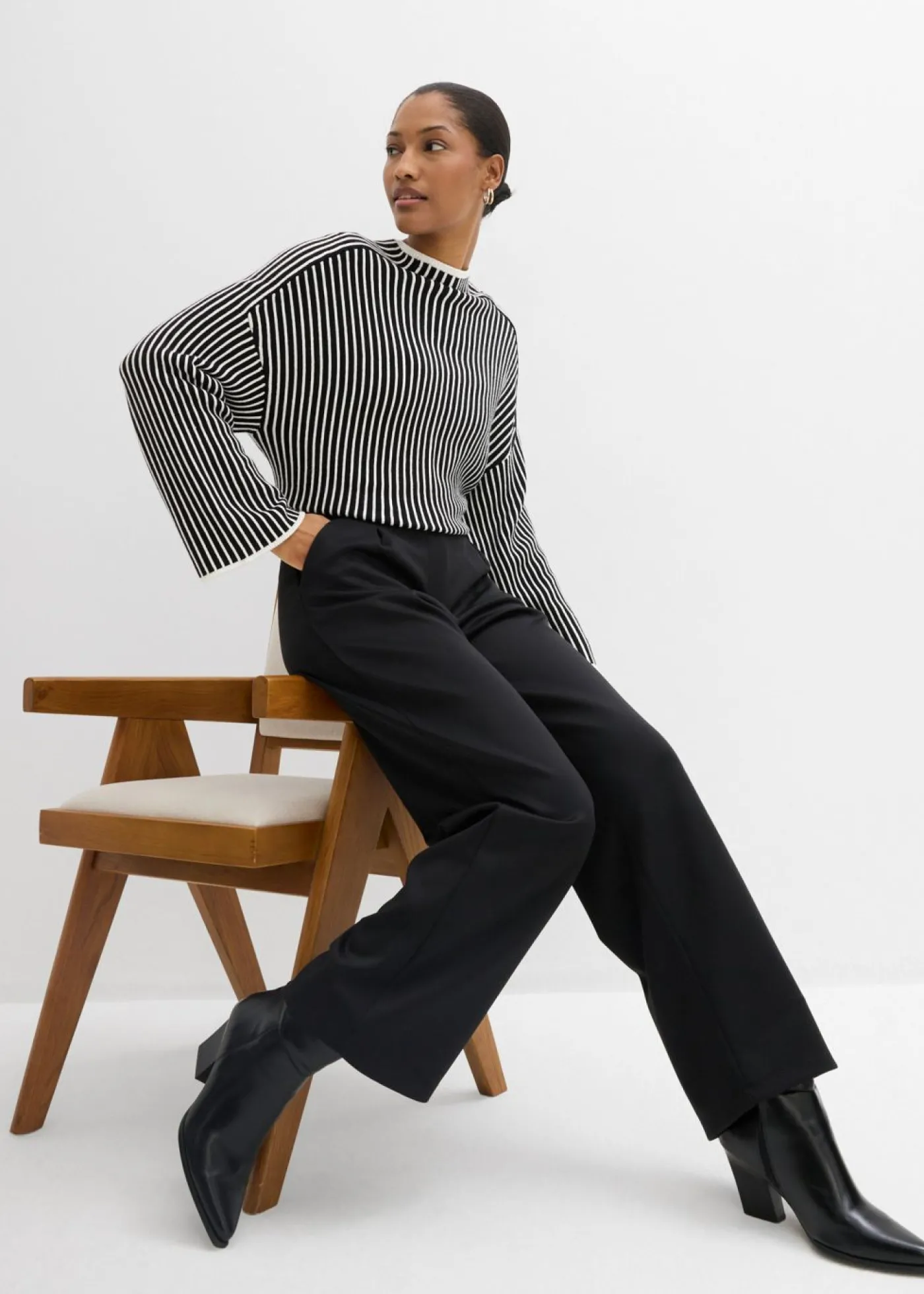 bonprix bonprix Cómodo pantalón de chándal fluido Negro