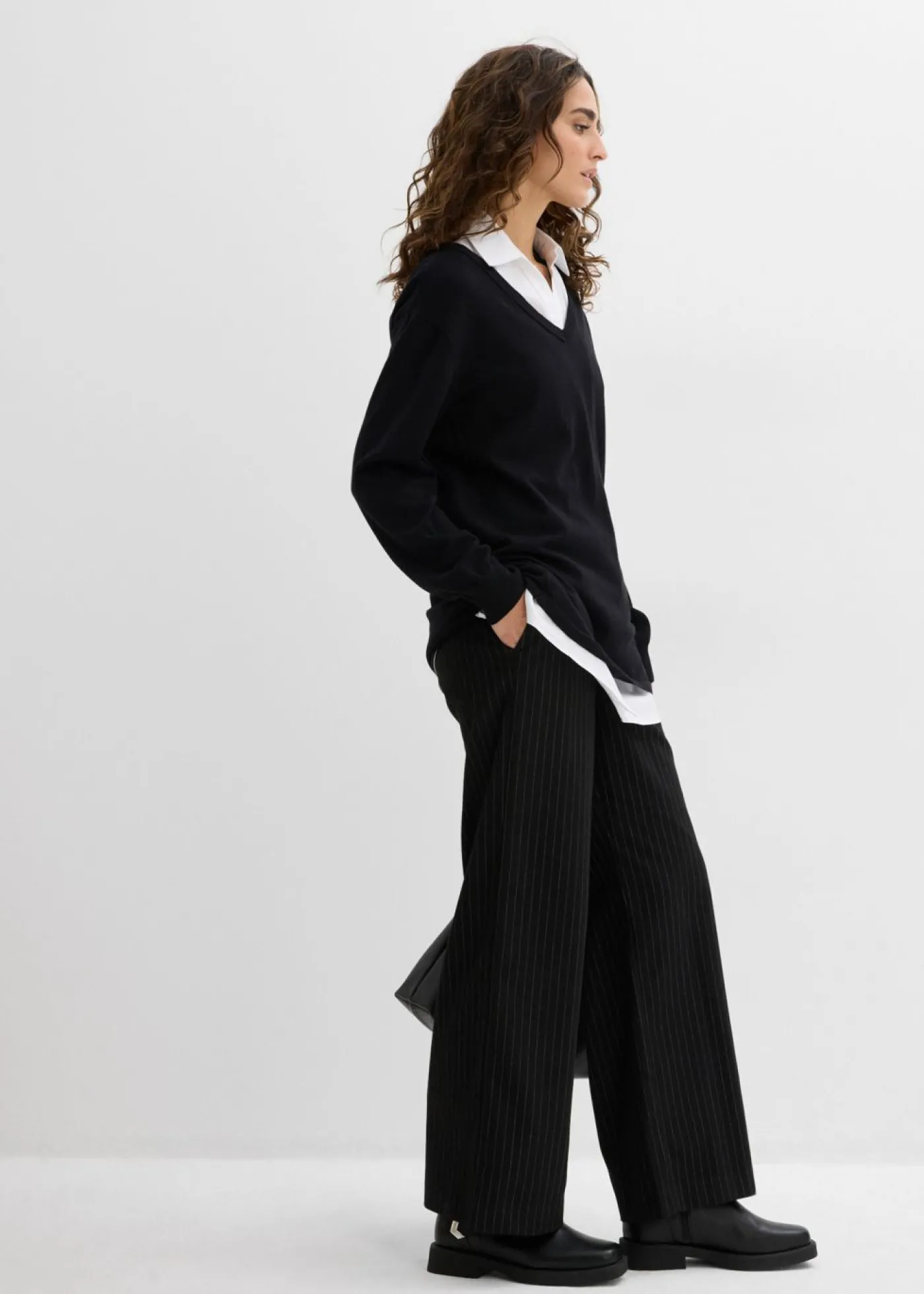 bonprix bonprix Conjunto premamá/de lactancia compuesto por jersey y blusa sin mangas de algodón orgánico Negro-blanco Sale