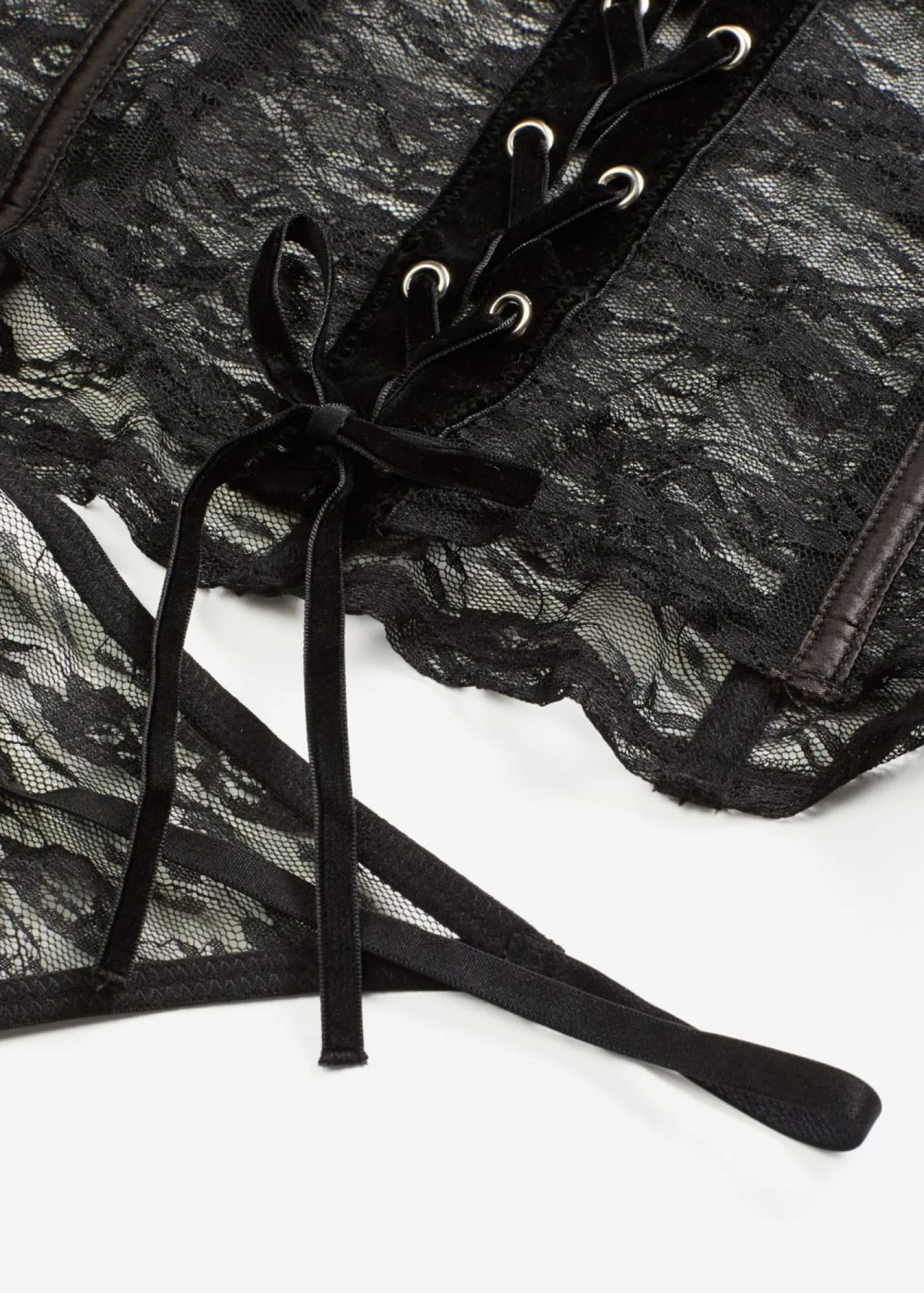 bonprix bonprix Corsé + tanga de encaje (2 piezas) Negro