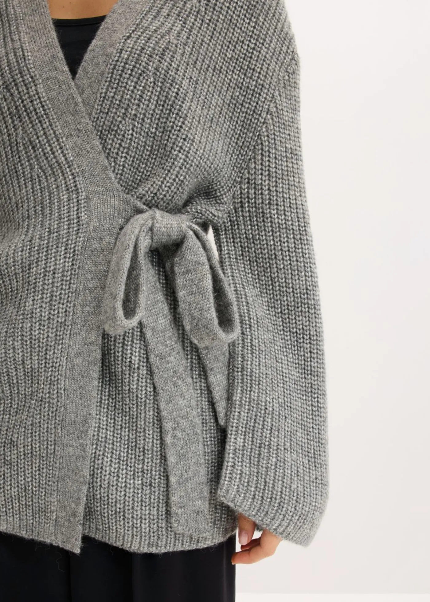 bonprix bonprix Cárdigan holgado con diseño cruzado Gris jaspeado