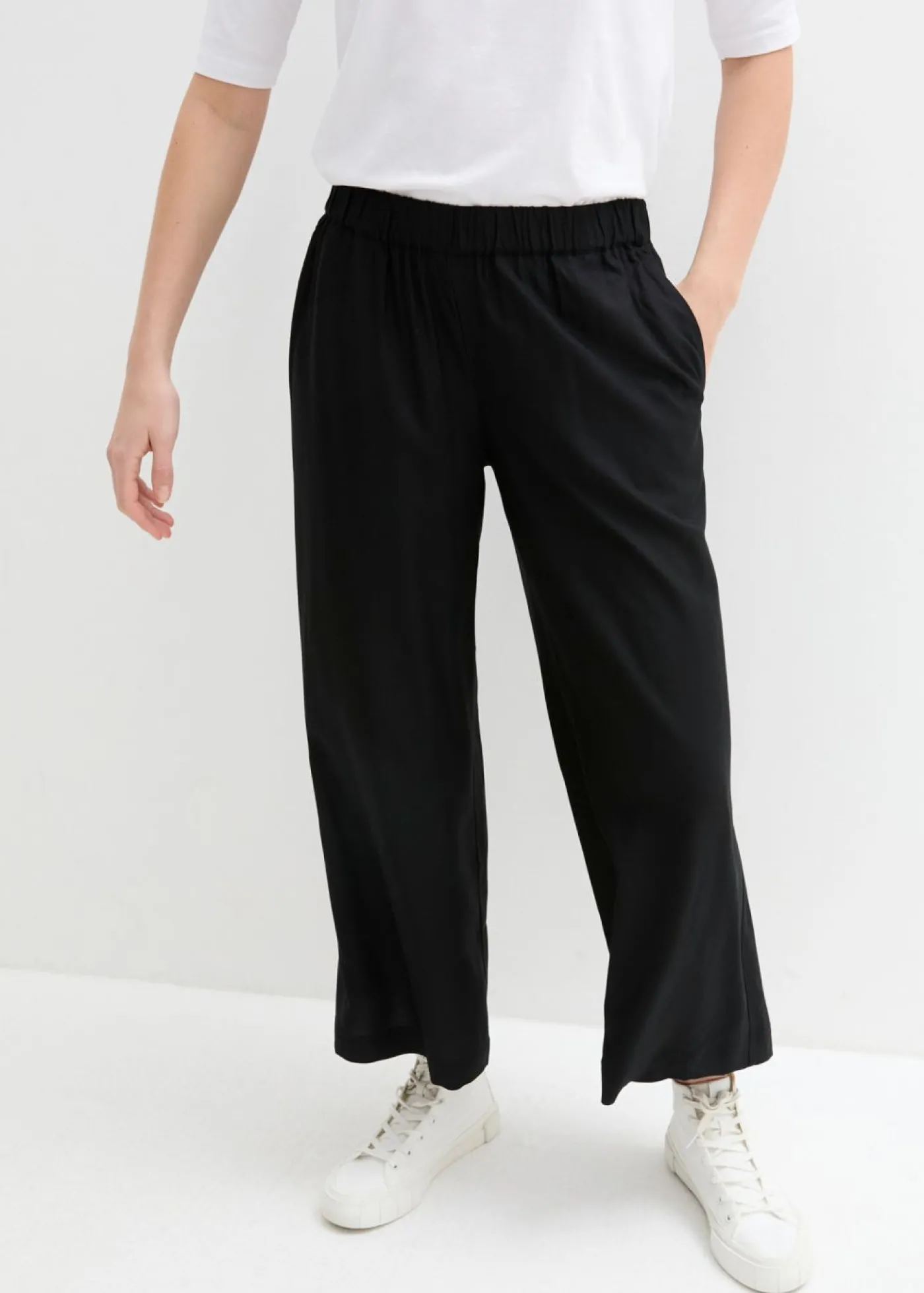 bonprix bonprix Culotte ancho de viscosa sostenible Negro Sale