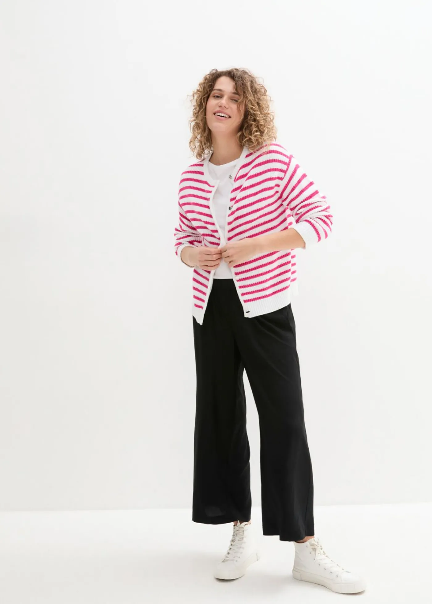 bonprix bonprix Culotte ancho de viscosa sostenible Negro Sale