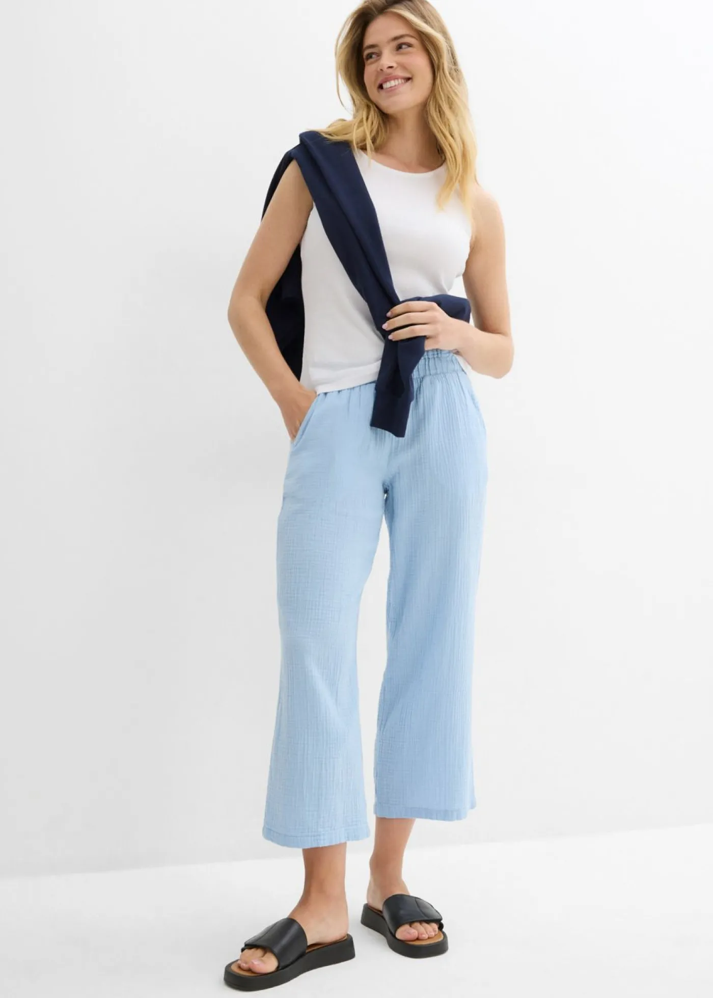 bonprix bonprix Culotte de muselina de algodón Azul claro New