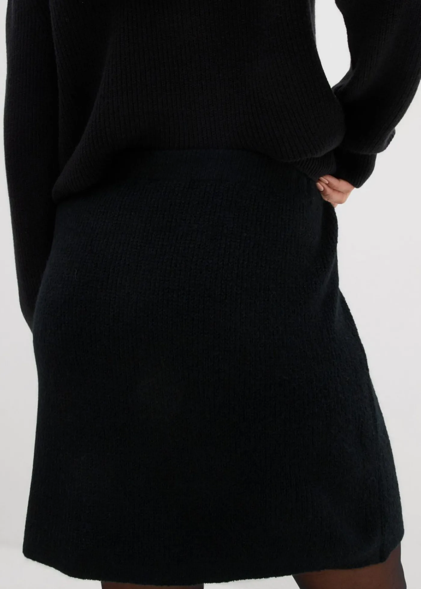 bonprix bonprix Falda corta de punto Negro Online