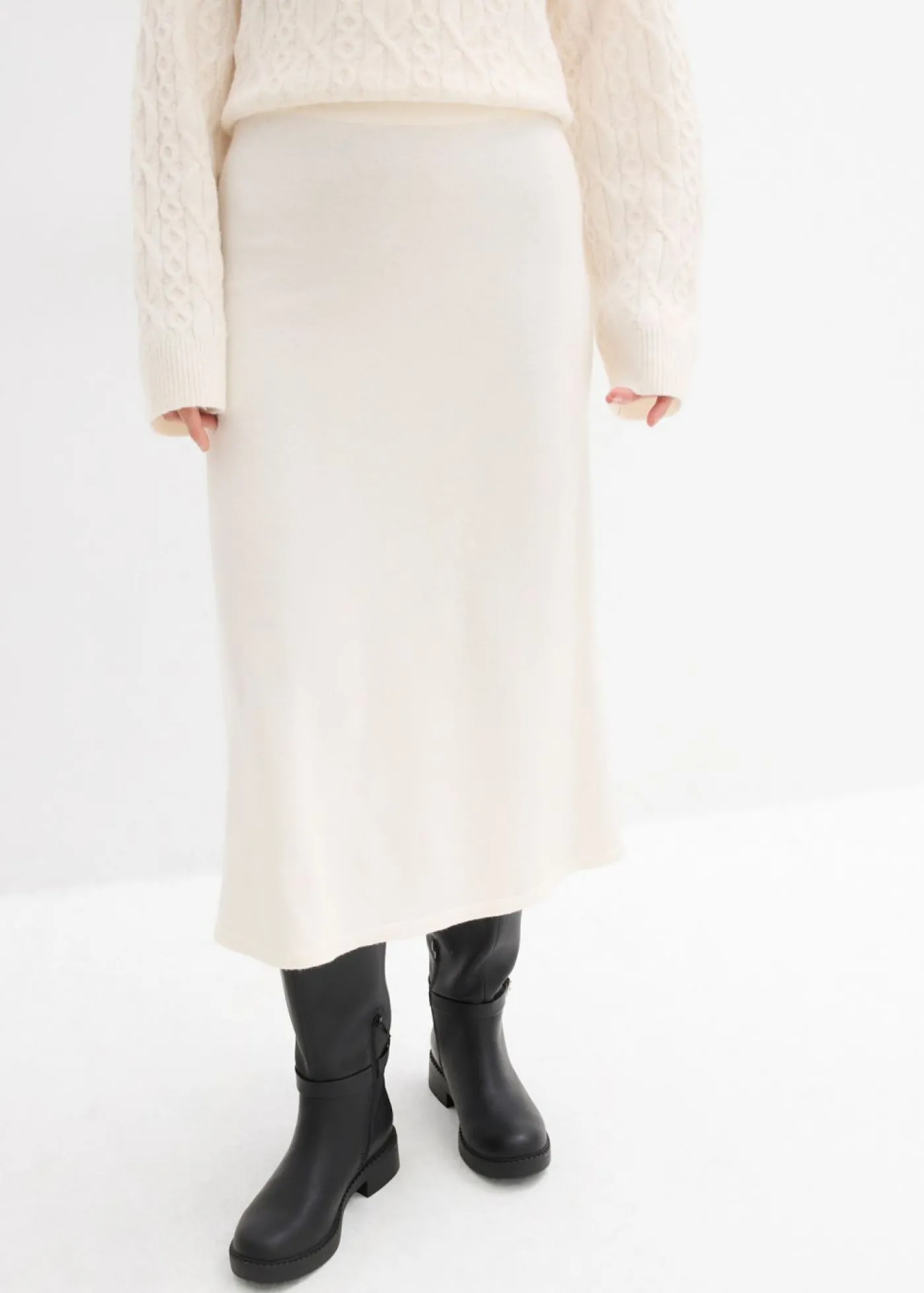bonprix bonprix Falda corta de punto de mezcla de viscosa suave blanco perla Hot