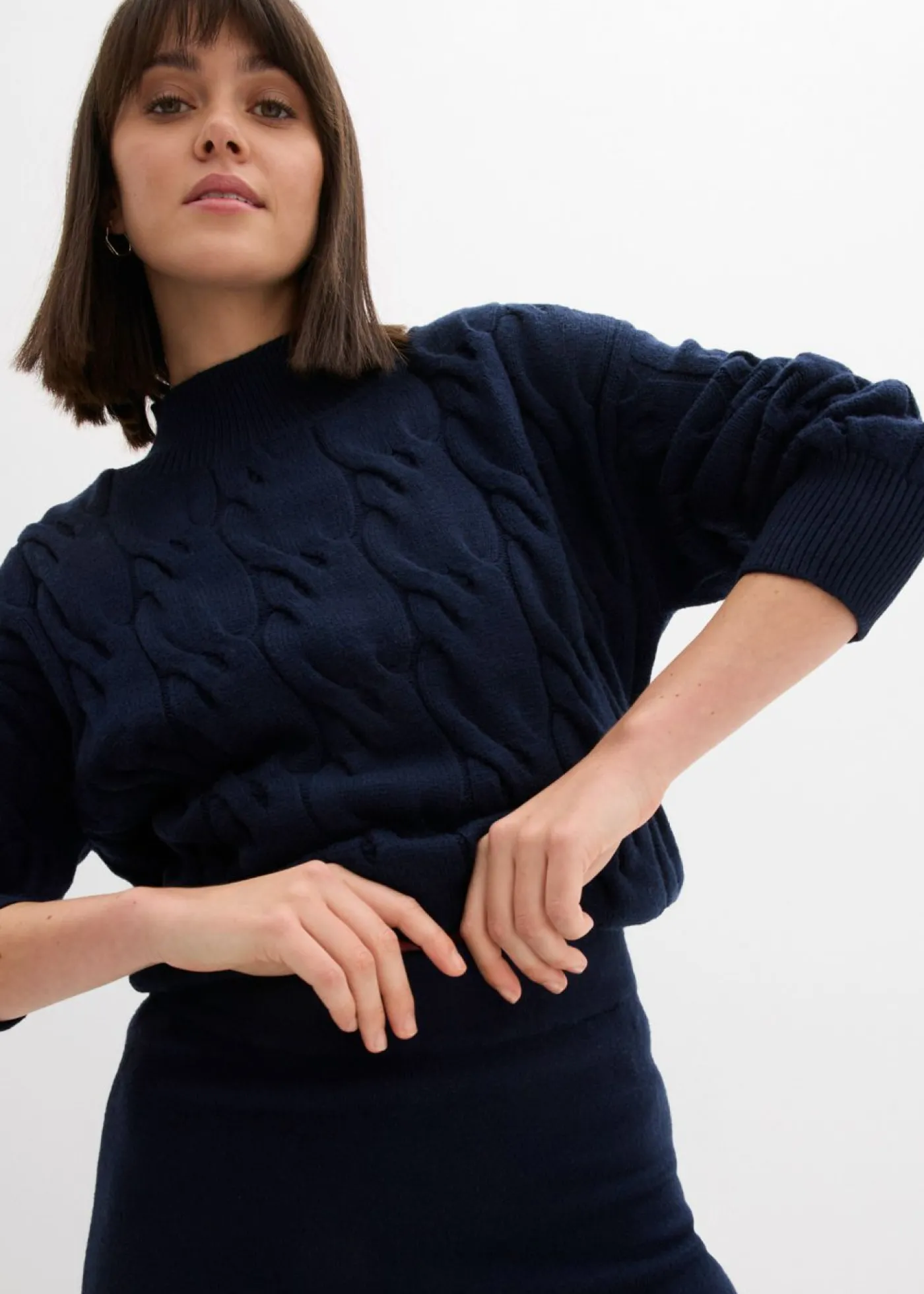 bonprix bonprix Falda corta de punto de mezcla de viscosa suave Azul marino Hot