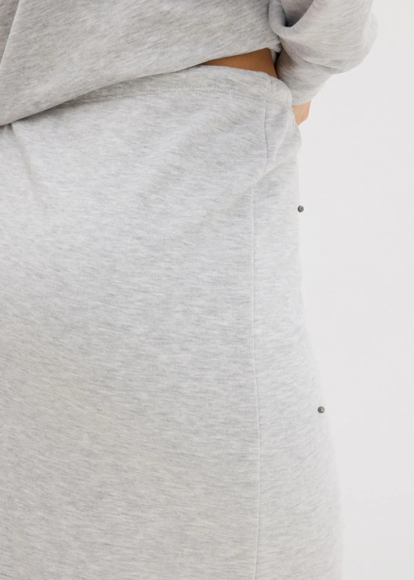 bonprix bonprix Falda de chándal con tachuelas Gris claro jaspeado Clearance
