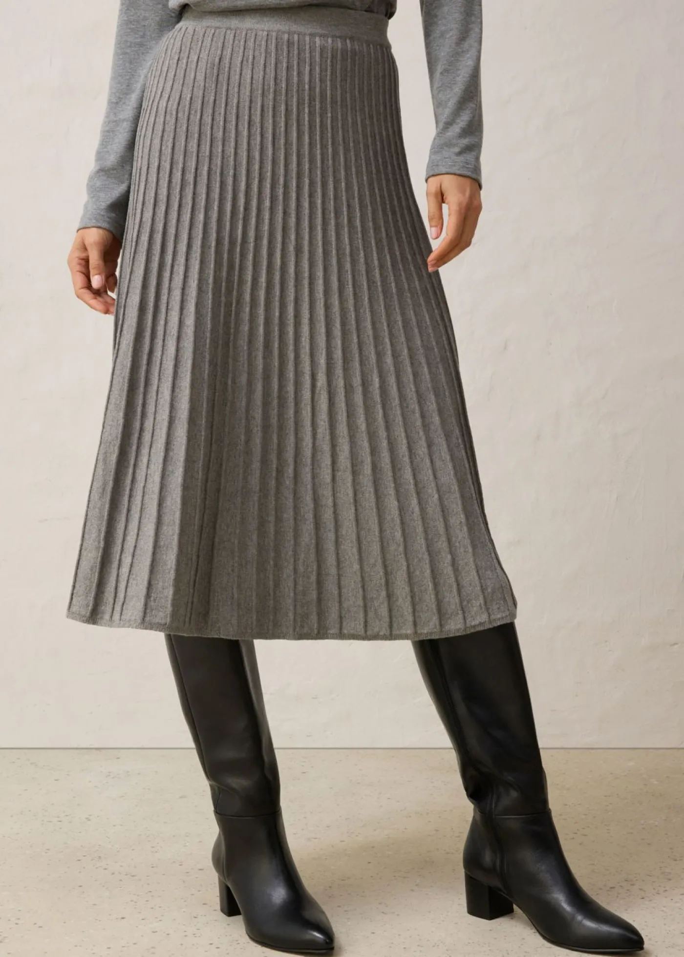 bonprix bonprix Falda de punto con lana merino Gris jaspeado