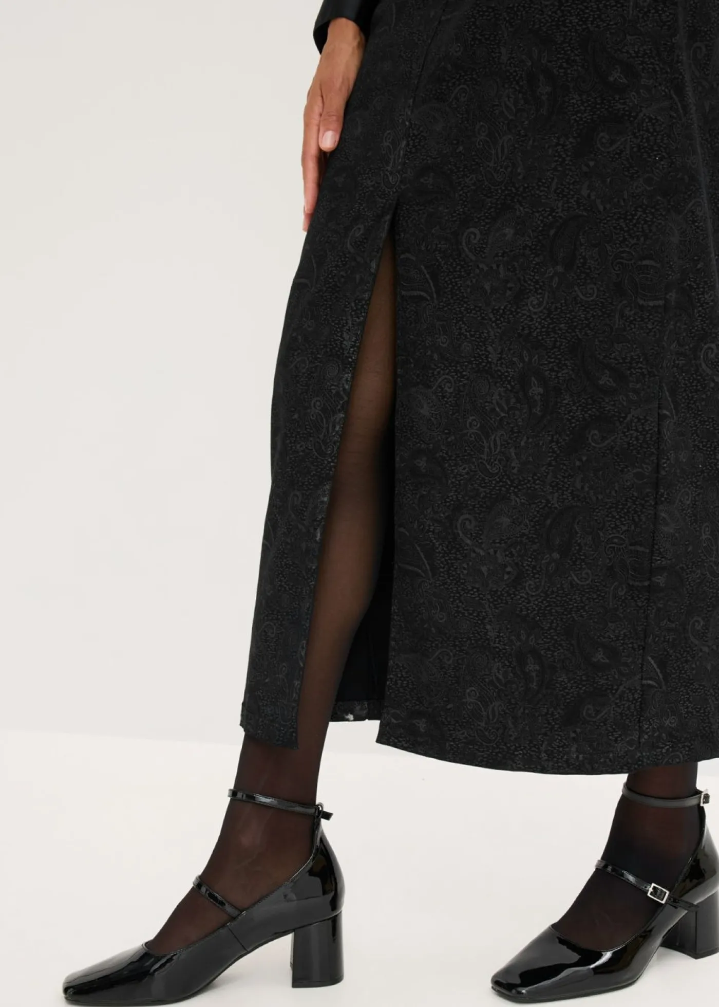 bonprix bonprix Falda elástica de algodón Negro + gris ahumado