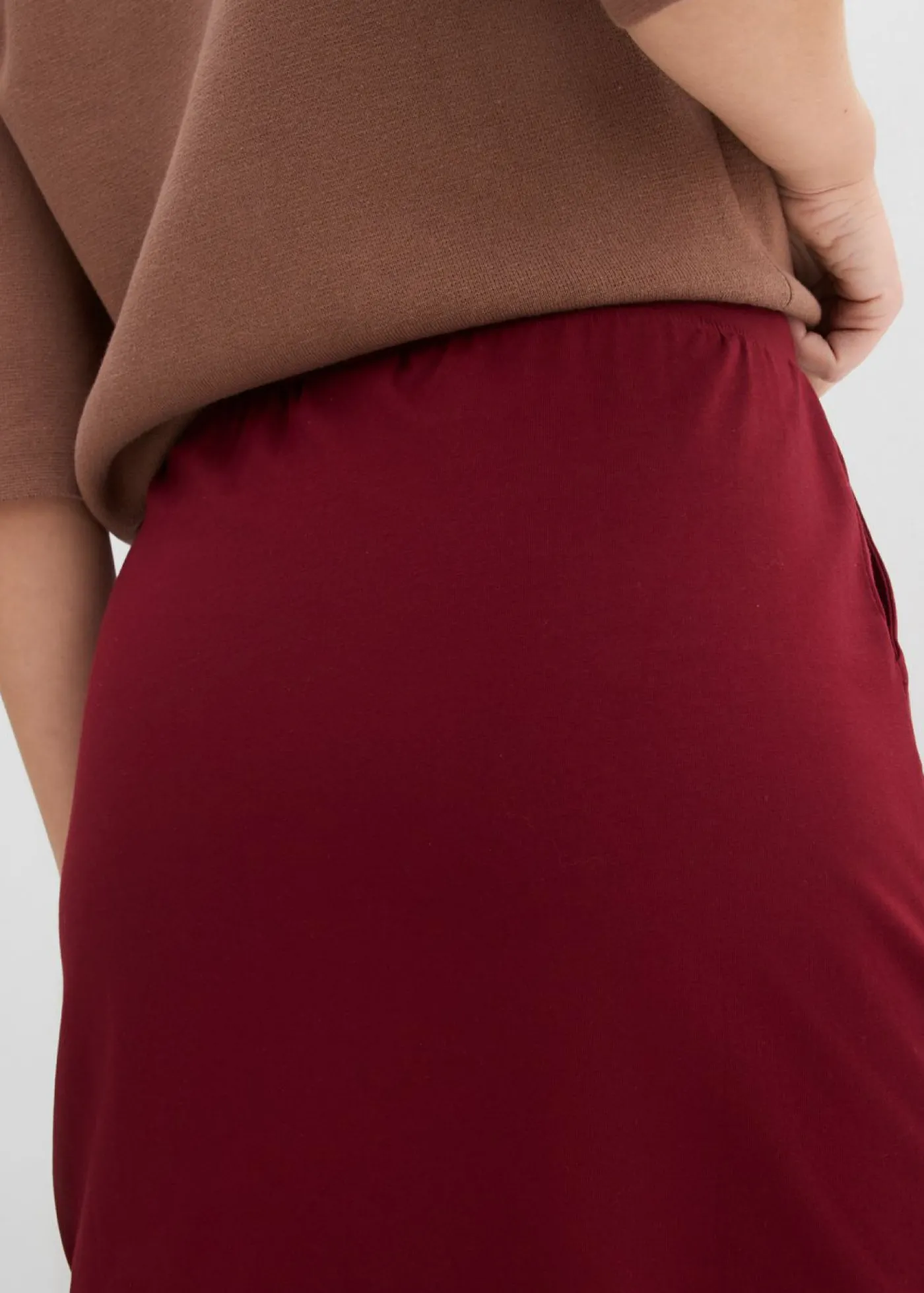bonprix bonprix Falda elástica de algodón orgánico Rojo rubí Outlet