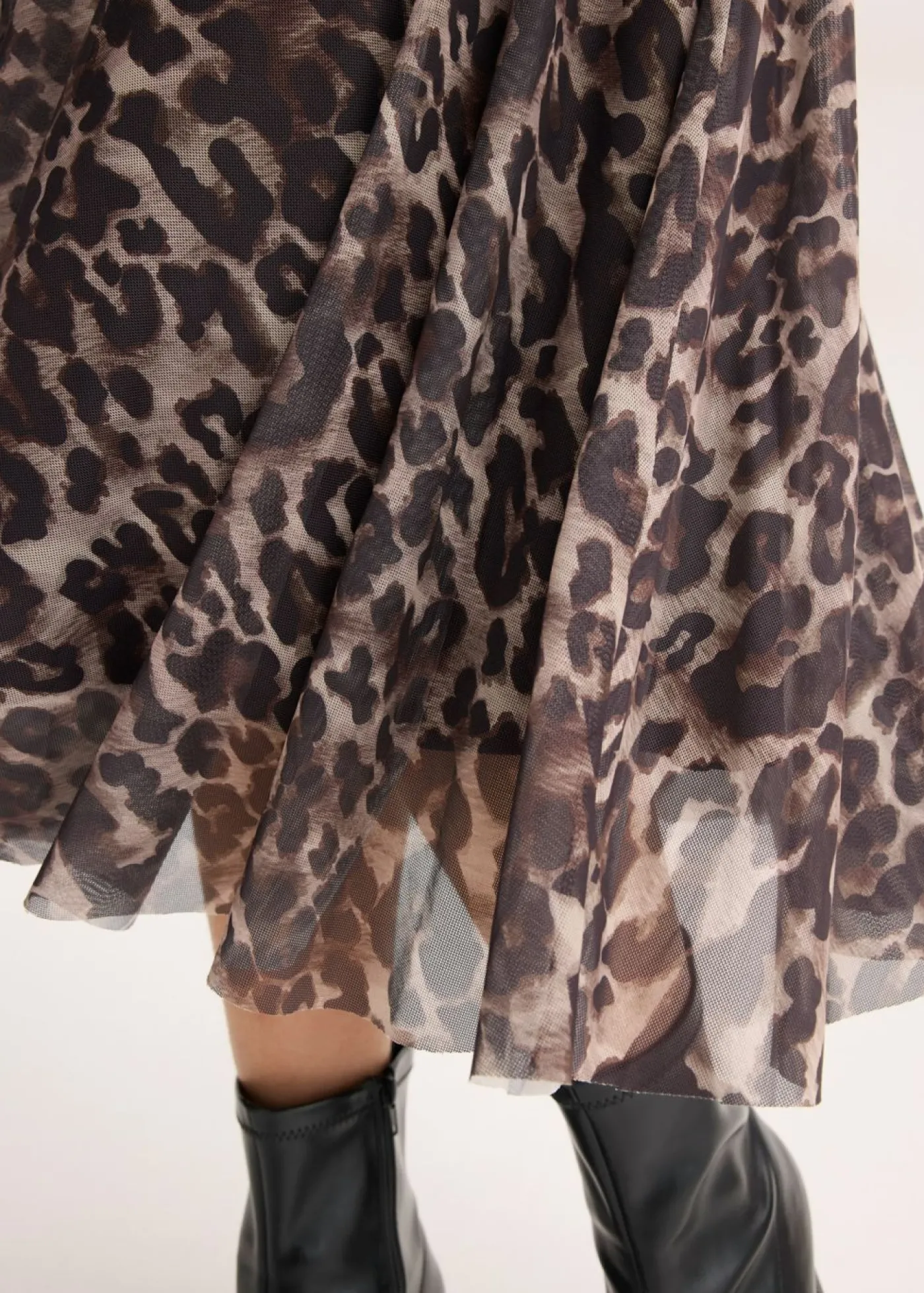 bonprix bonprix Falda midi acampanada con malla Marrón-negro con estampado de leopardo Best