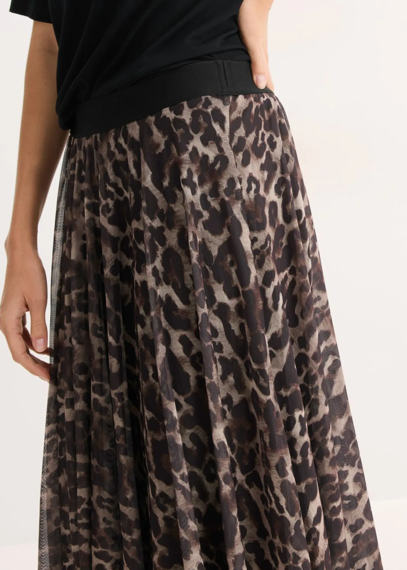 bonprix bonprix Falda midi acampanada con malla Marrón-negro con estampado de leopardo Best