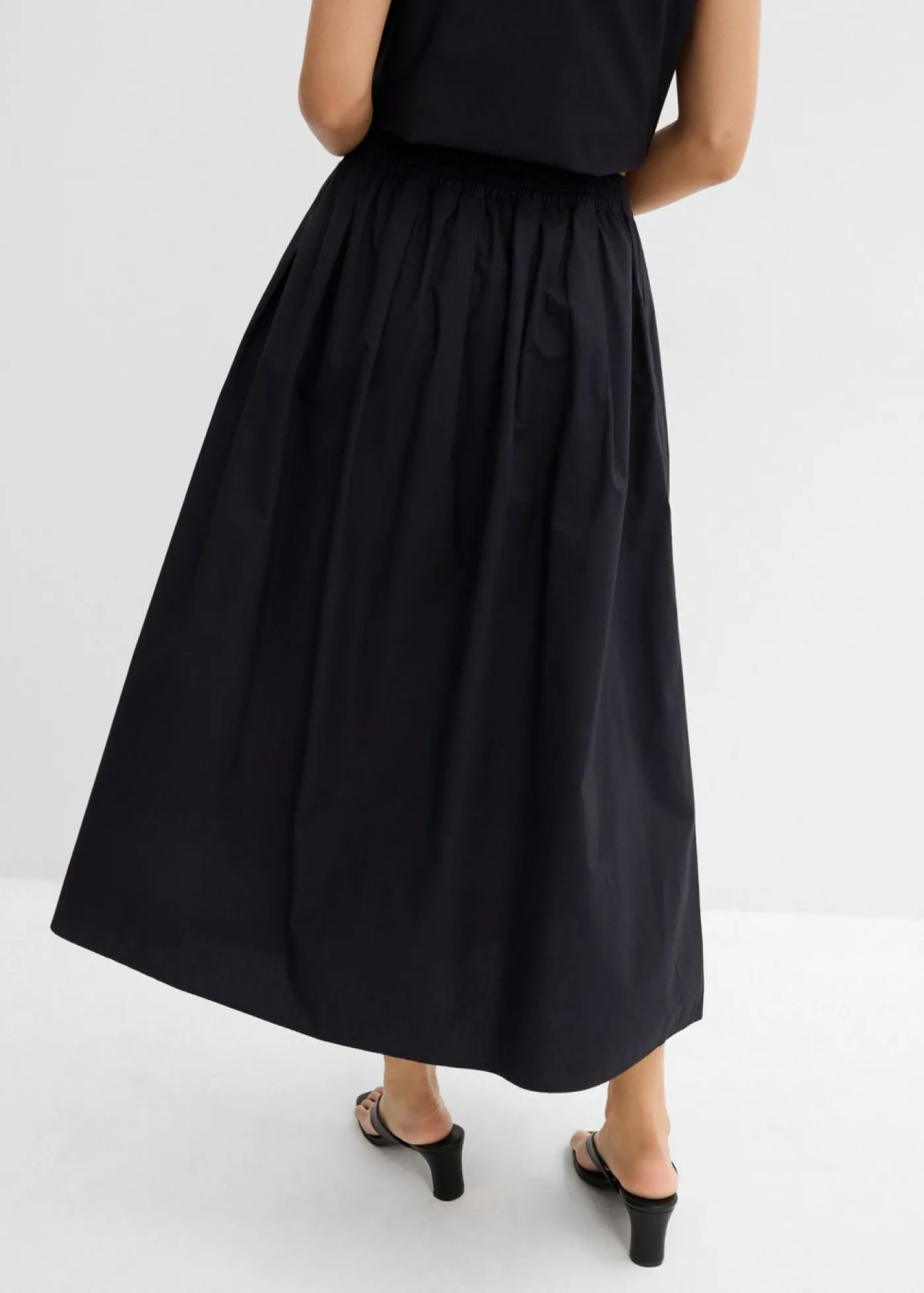 bonprix bonprix Falda midi de algodón puro Negro Hot