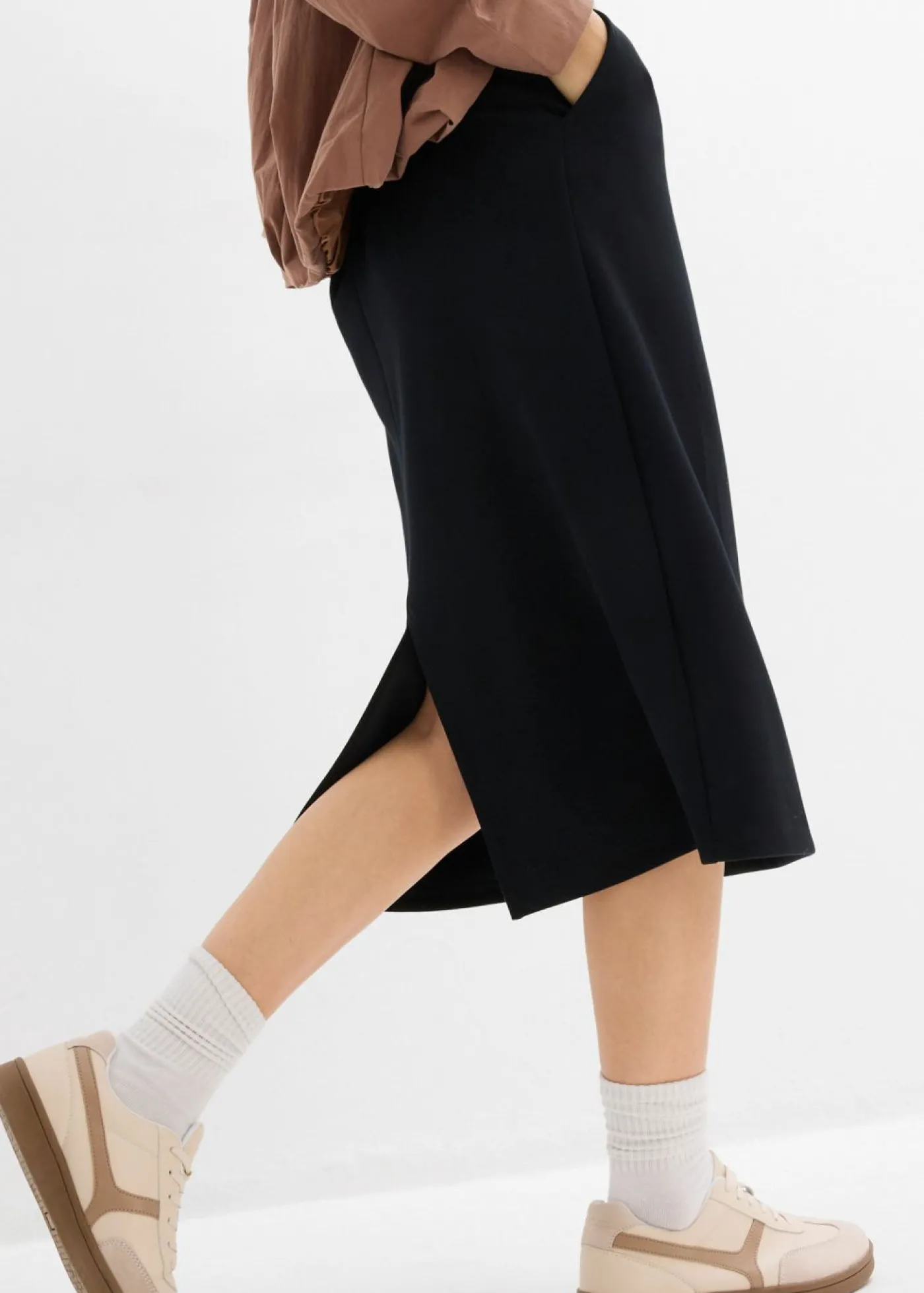 bonprix bonprix Falda midi de suave neopreno Negro Best