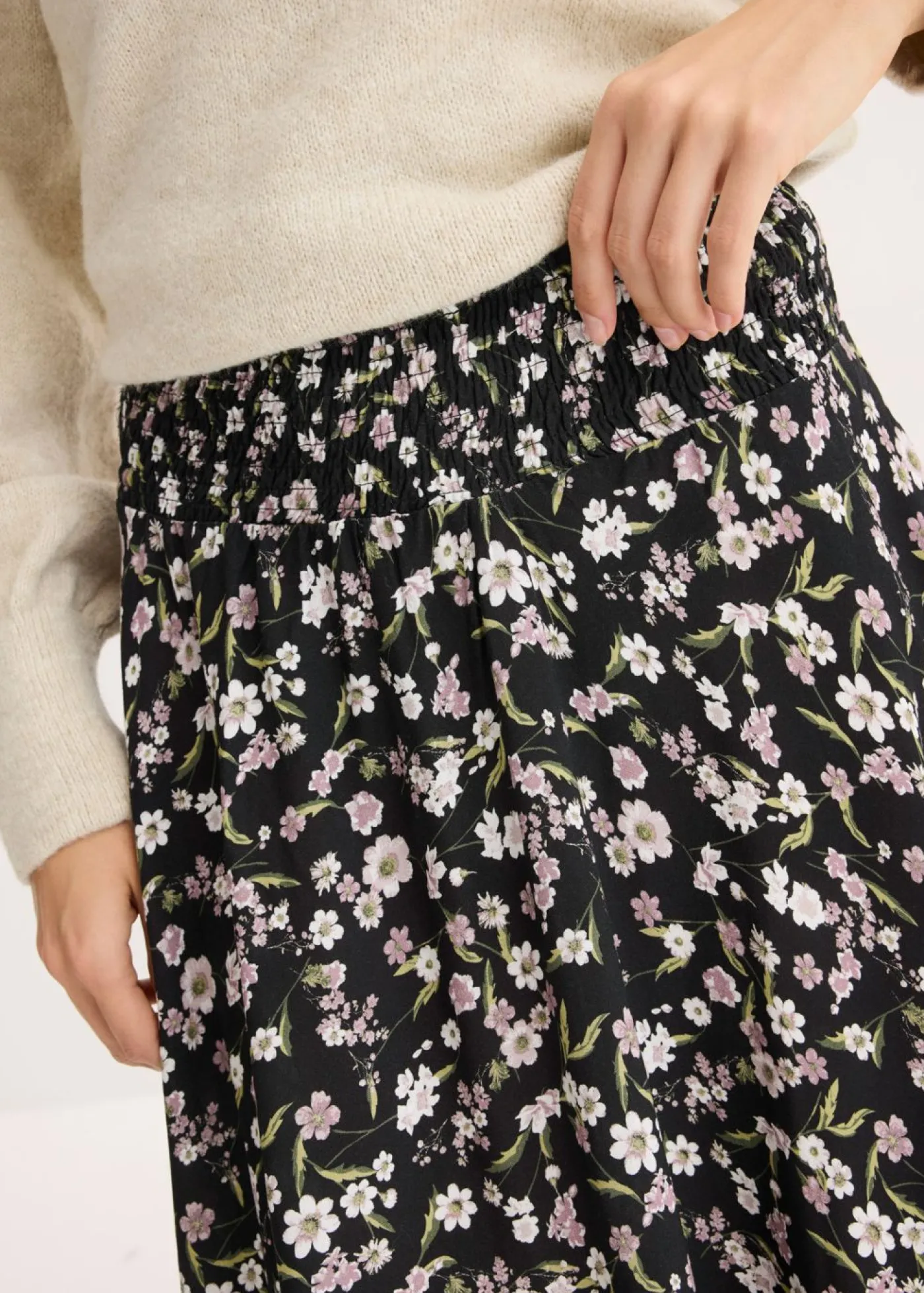 bonprix bonprix Falda midi de viscosa pura Negro-blanco estampado Best
