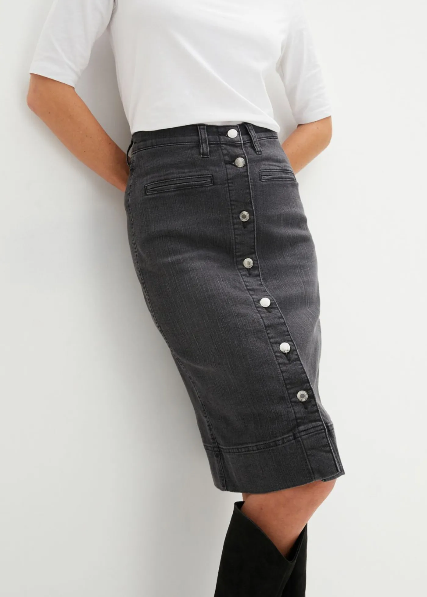 bonprix bonprix Falda vaquera Negro denim Outlet