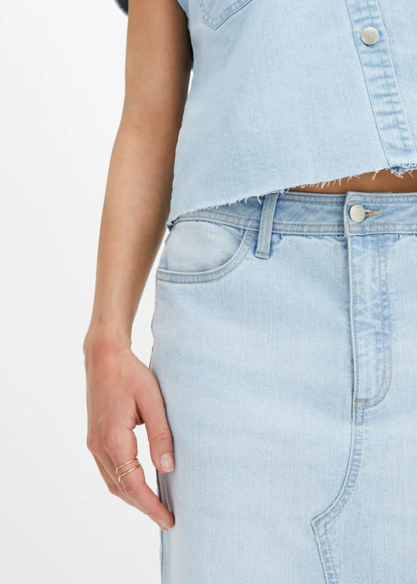 bonprix bonprix Falda vaquera con abertura Denim hielo Online