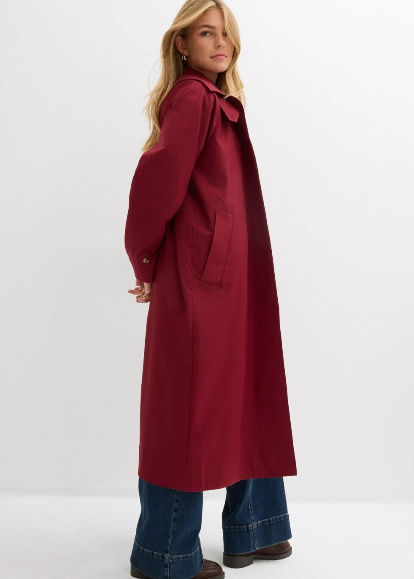 bonprix bonprix Gabardina con trabillas Rojo rubí Best