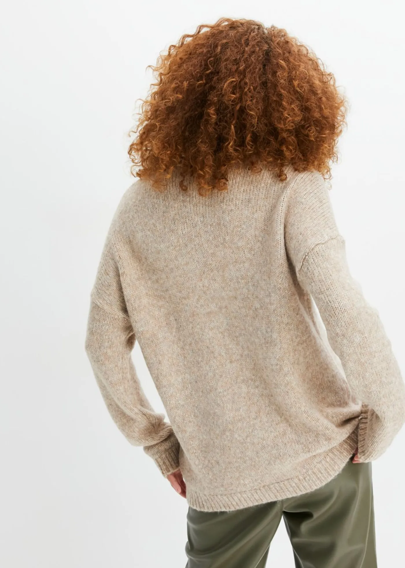 bonprix bonprix Jersey con estrellas Camel Sale