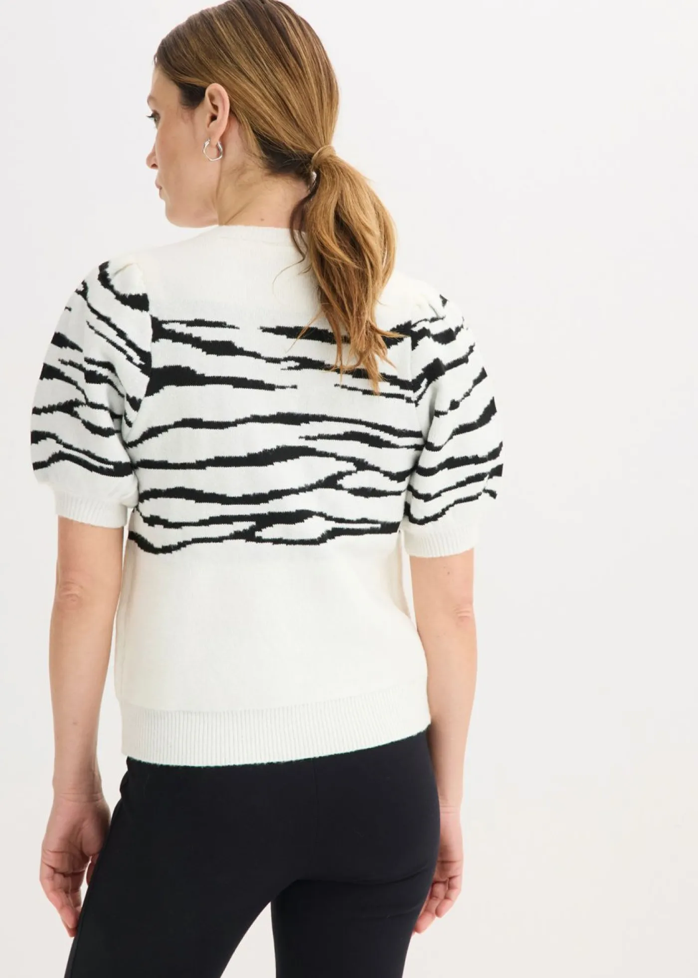 bonprix bonprix Jersey con mangas abullonadas Blanco lana-negro Hot