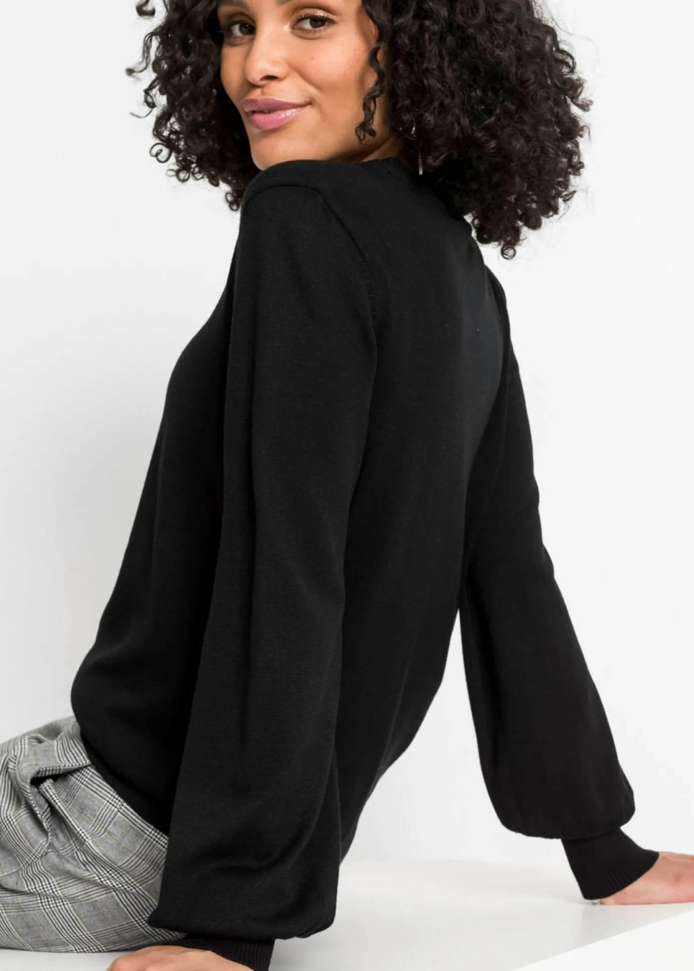 bonprix bonprix Jersey con mangas abullonadas Negro New