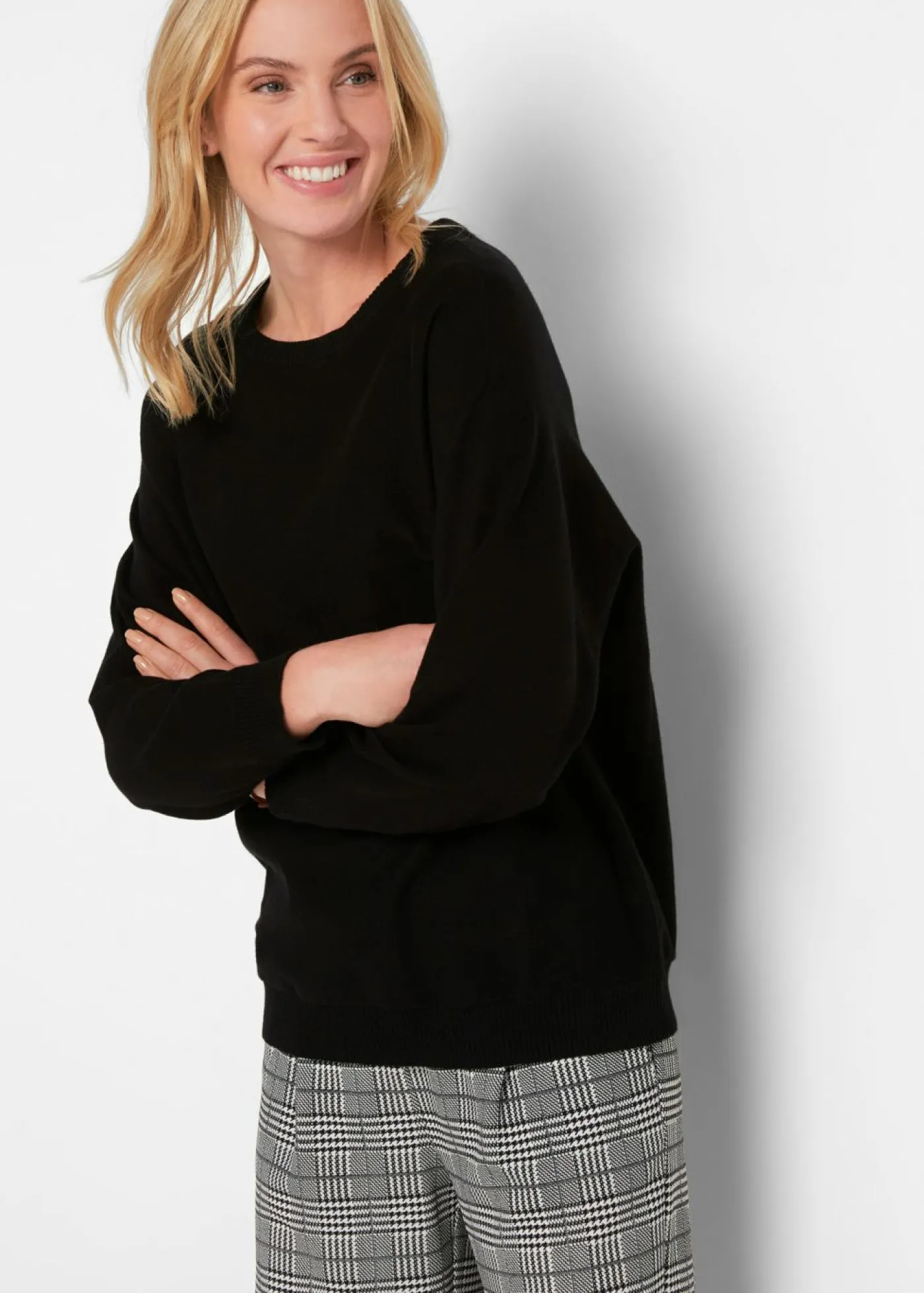 bonprix bonprix Jersey con mangas murciélago Negro New