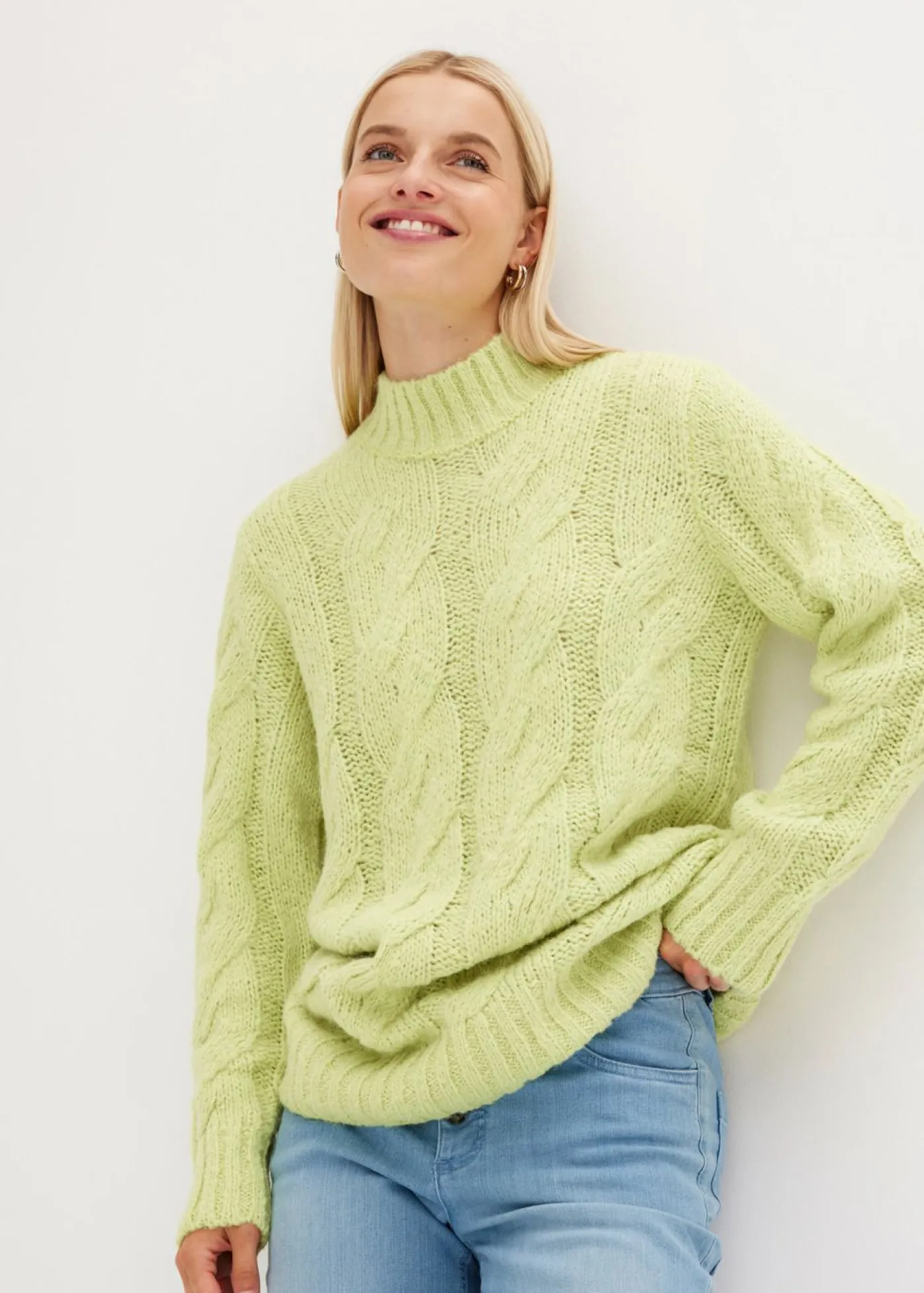 bonprix bonprix Jersey con patrón trenzado Verde menta