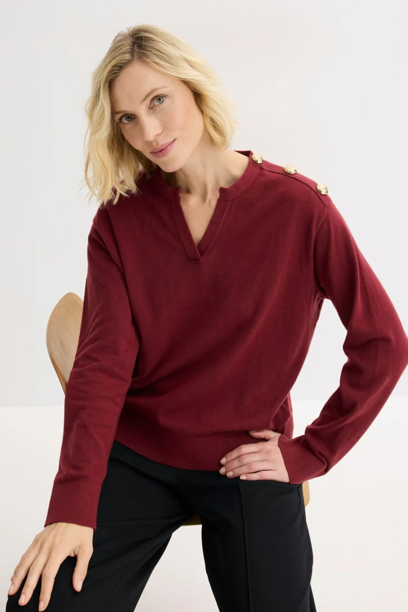 bonprix bonprix Jersey de algodón con detalle de botones Rojo rubí New