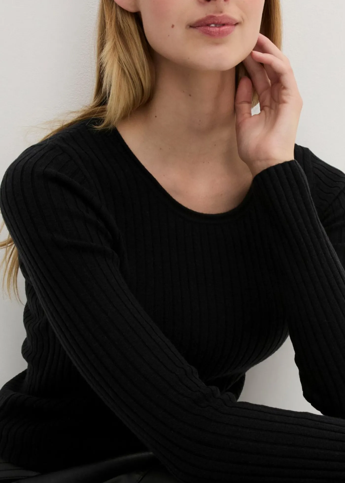 bonprix bonprix Jersey de canalé en lana merina Negro Outlet