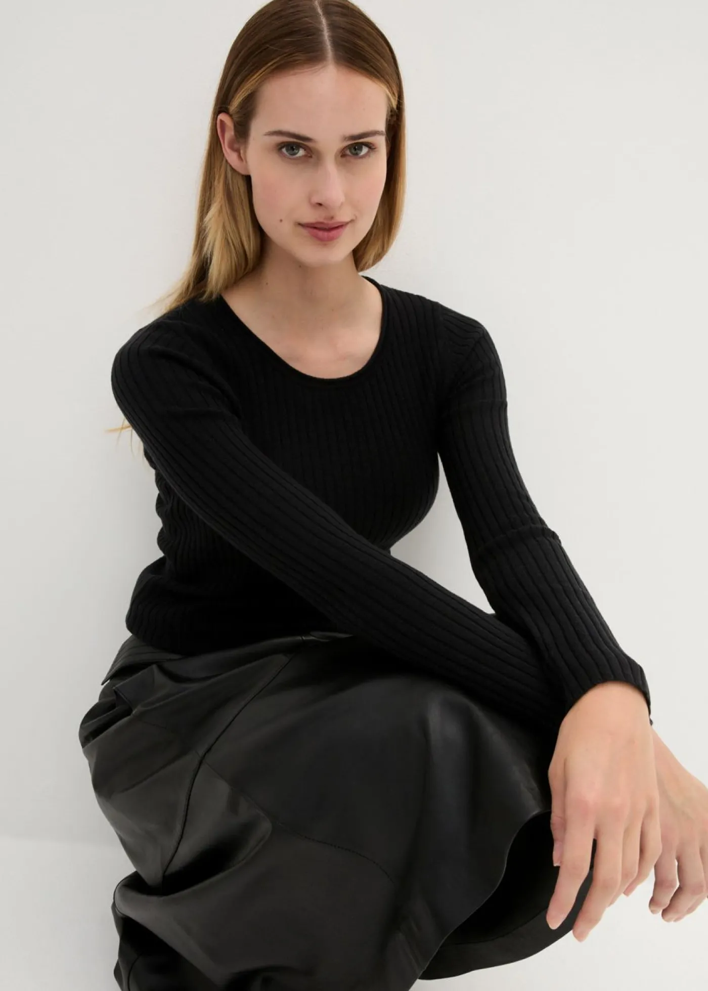 bonprix bonprix Jersey de canalé en lana merina Negro Outlet