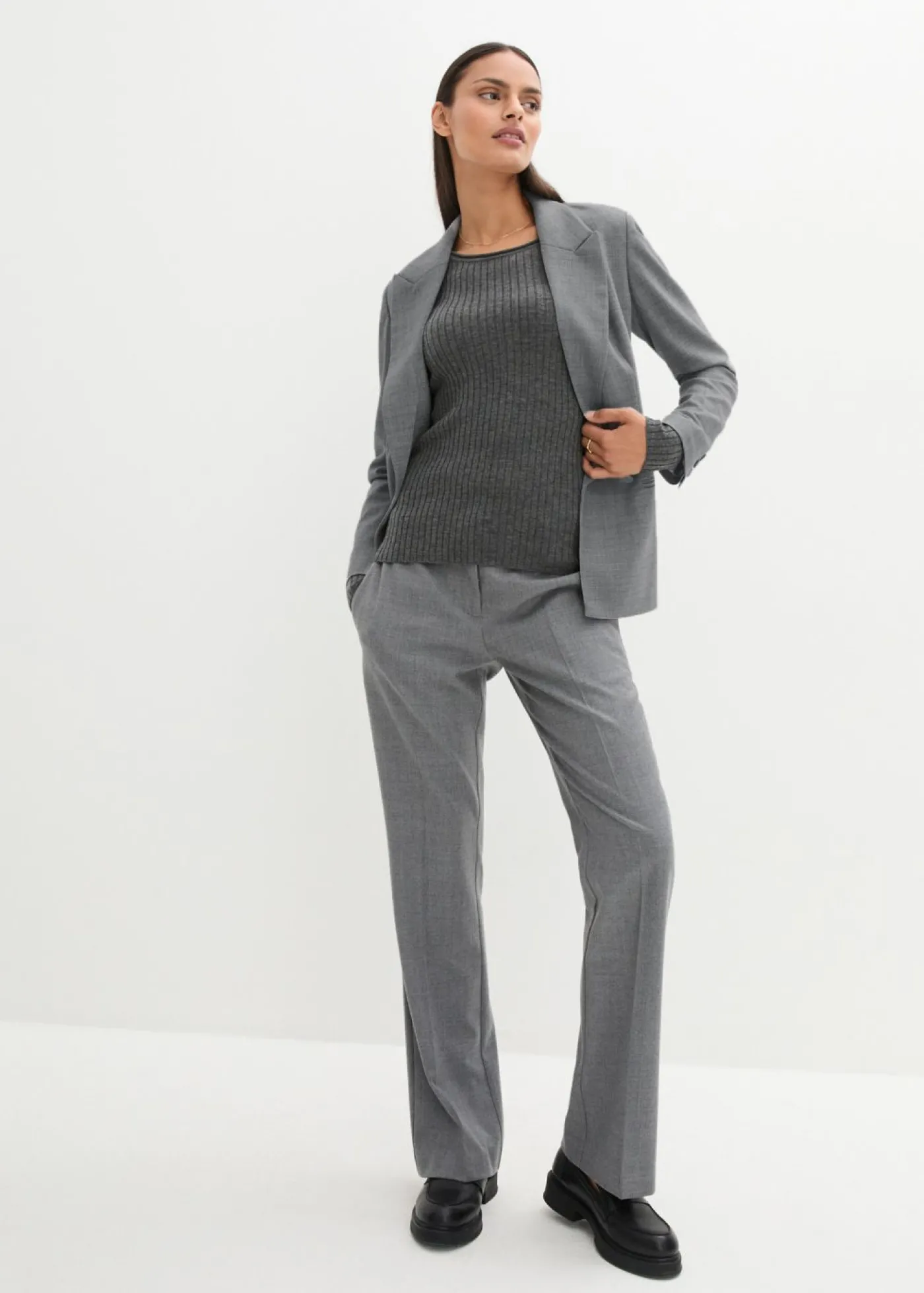 bonprix bonprix Jersey de canalé en lana merina gris moteado New