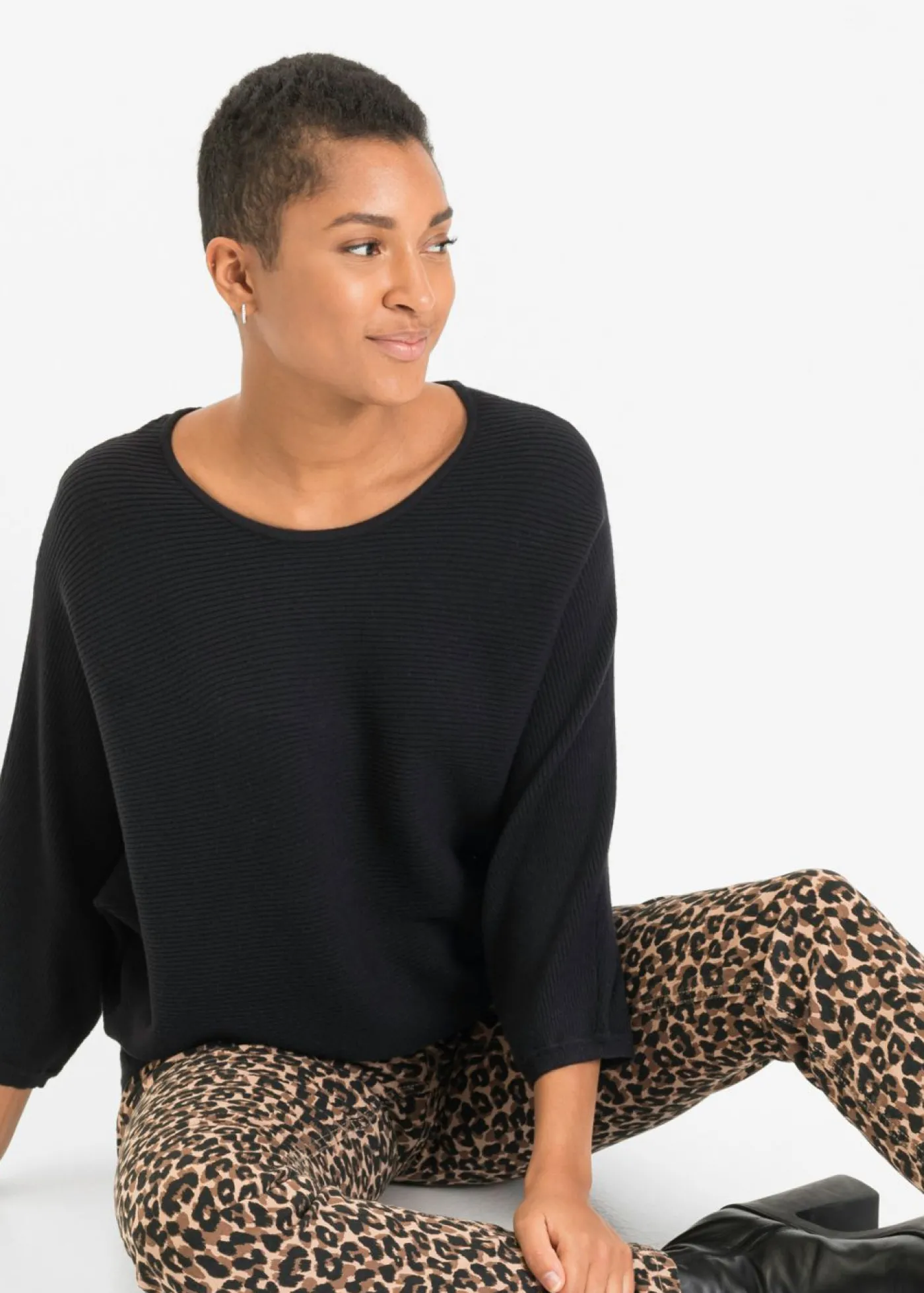 bonprix bonprix Jersey de canalé oversize de mezcla de viscosa Negro Hot