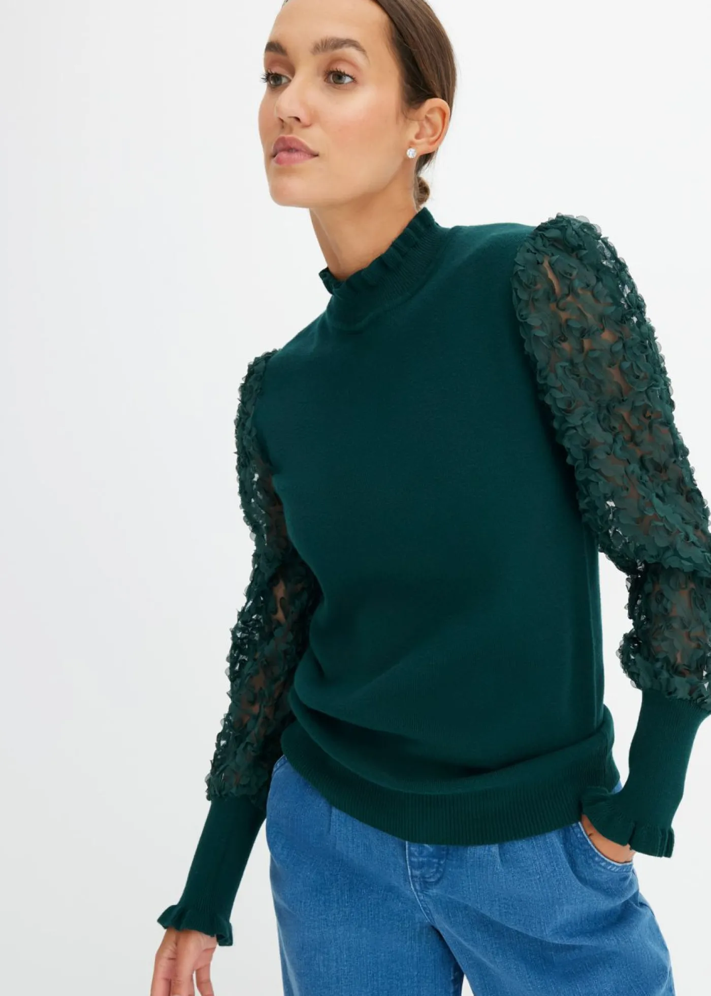 bonprix bonprix Jersey de cuello vuelto con mangas decorativas de gasa Verde intenso Online
