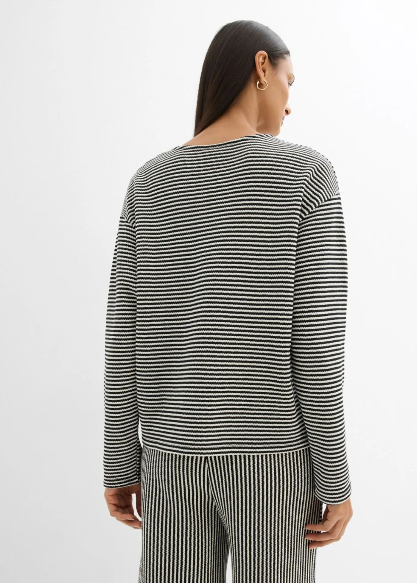 bonprix bonprix Jersey de punto negro-blanco lana con rayas Online