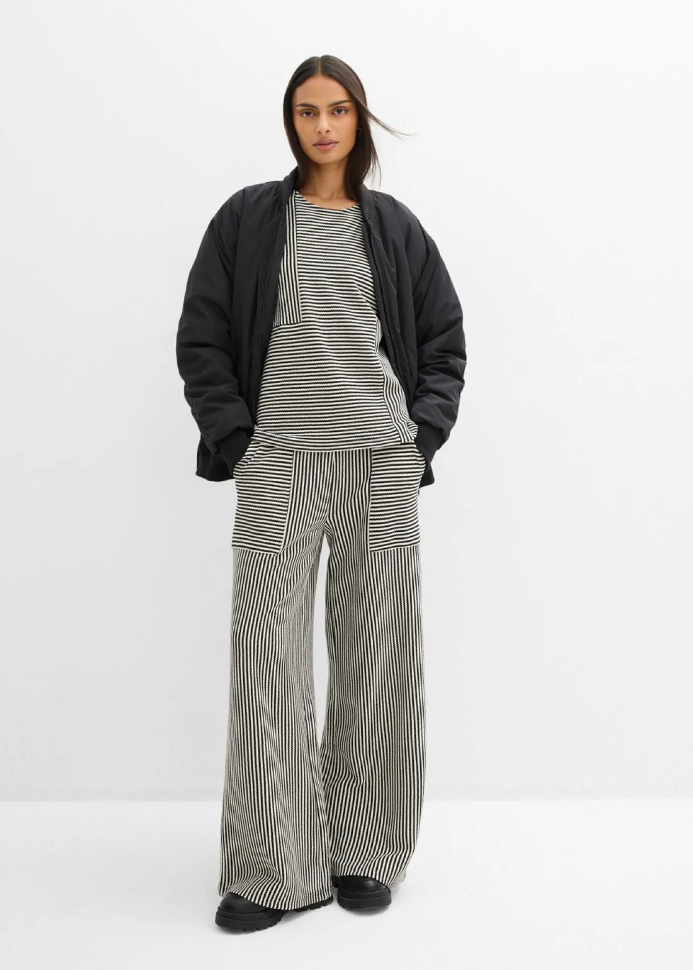 bonprix bonprix Jersey de punto negro-blanco lana con rayas Online