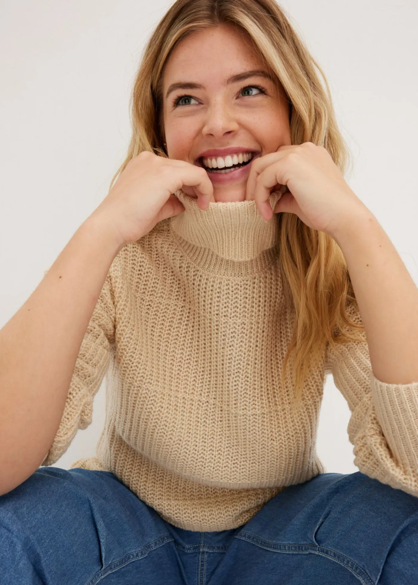 bonprix bonprix Jersey de punto con cuello vuelto gris guijarro