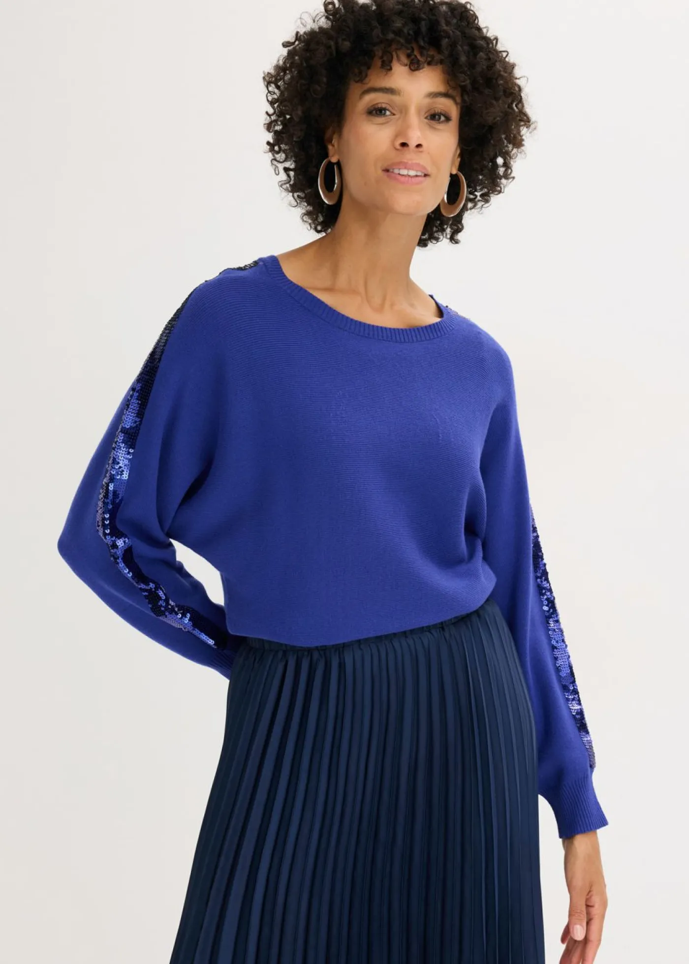 bonprix bonprix Jersey de punto fino con lentejuelas Azul zafiro New