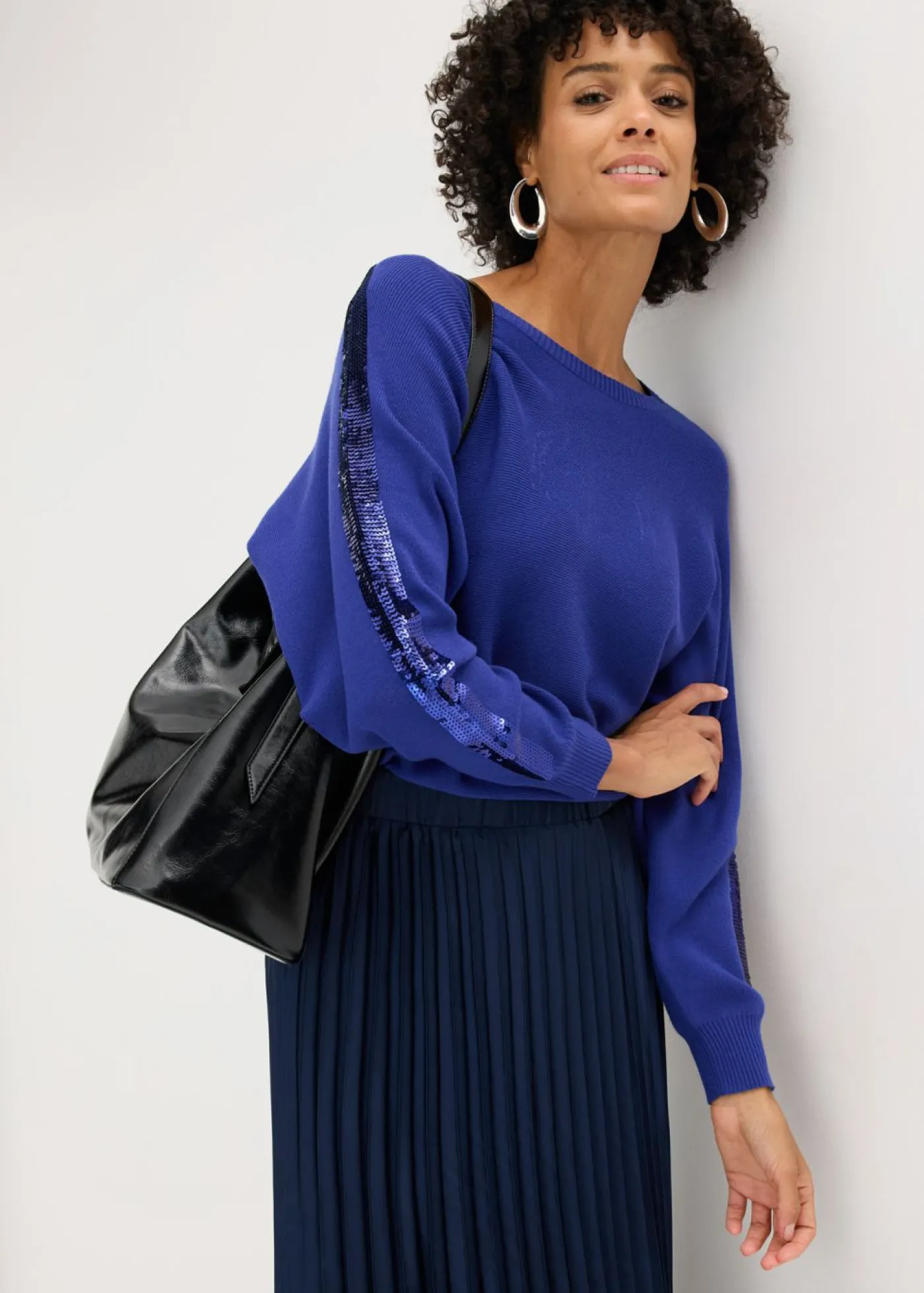 bonprix bonprix Jersey de punto fino con lentejuelas Azul zafiro New