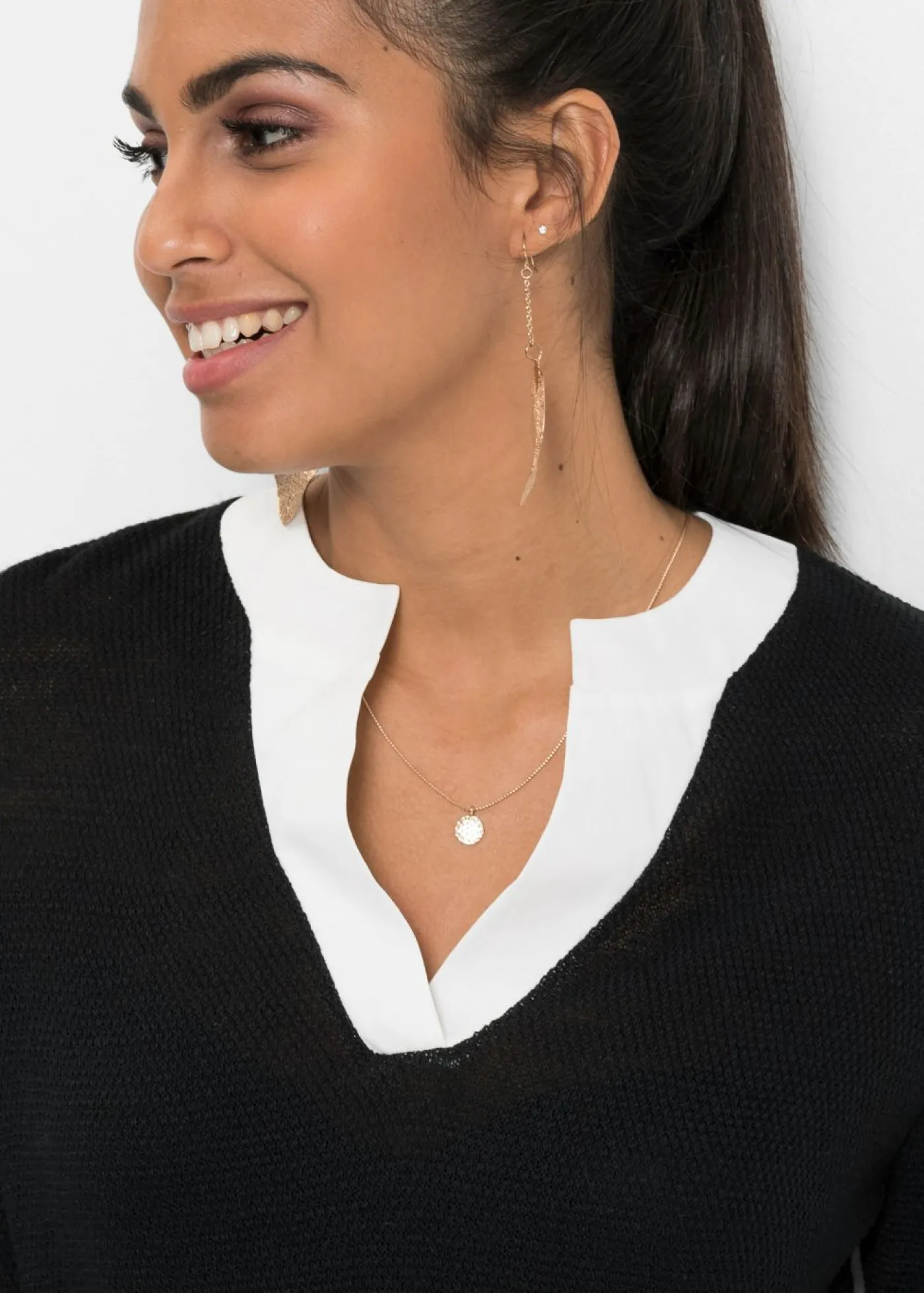 bonprix bonprix Jersey de punto fino con inserto de blusa Negro Sale