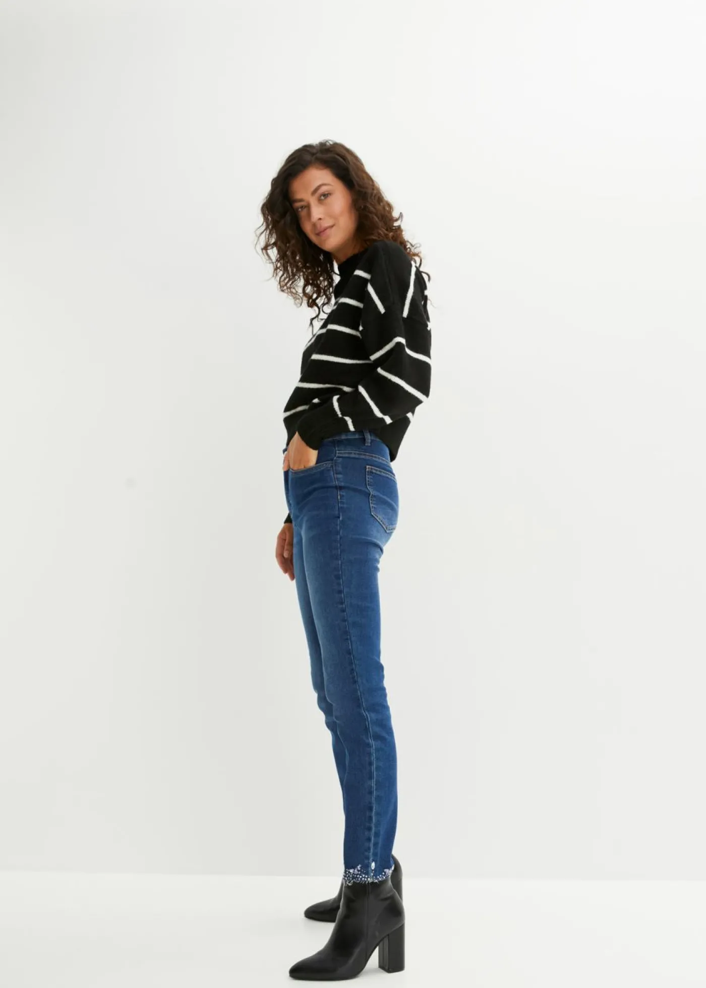 bonprix bonprix Jersey de rayas con corte holgado Negro-blanco lana de rayas Clearance