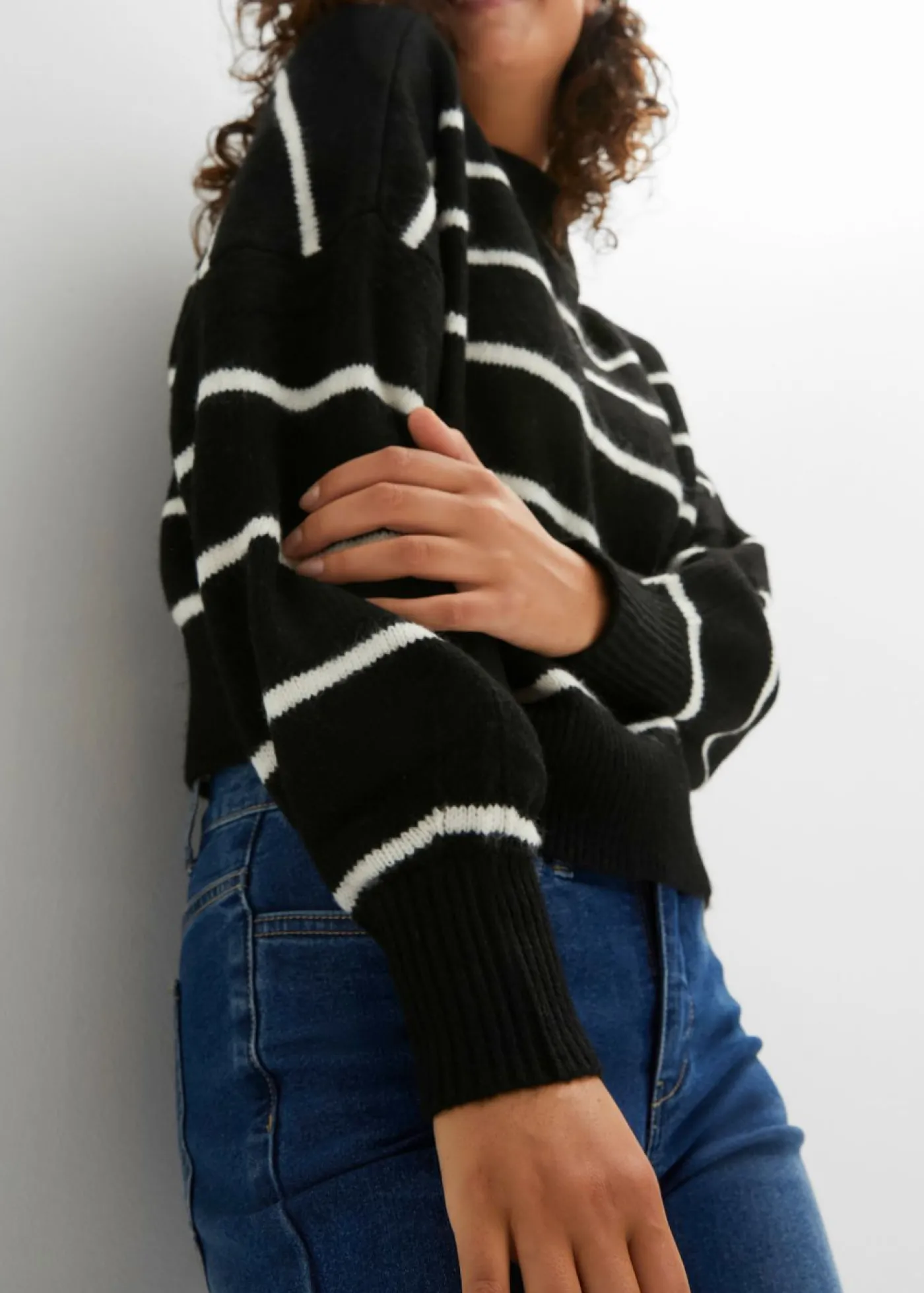 bonprix bonprix Jersey de rayas con corte holgado Negro-blanco lana de rayas Clearance
