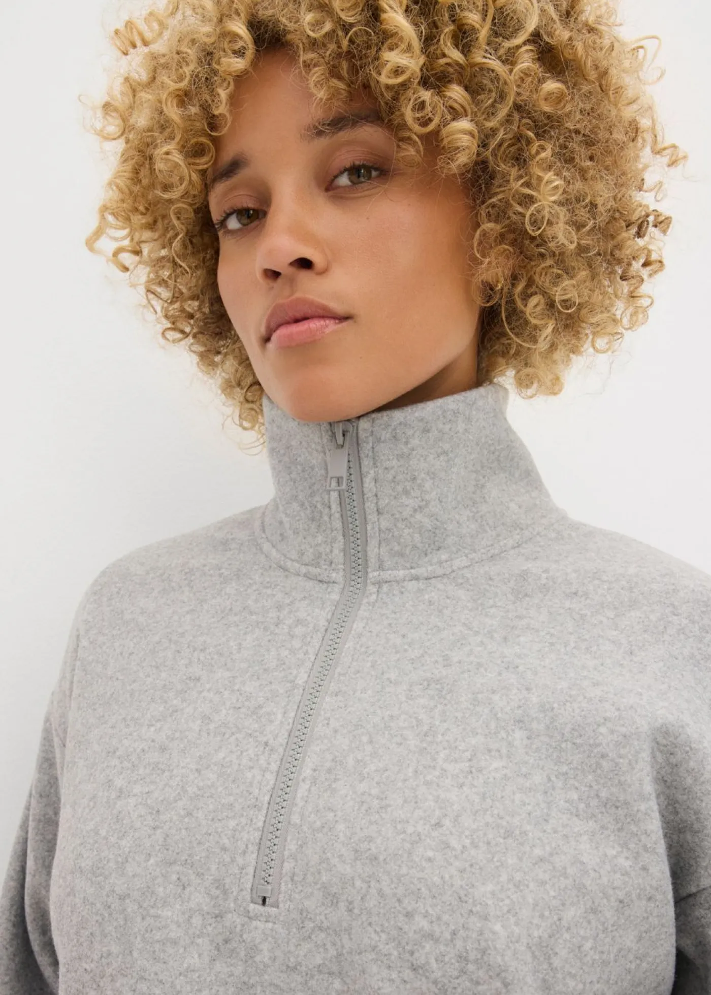 bonprix bonprix Jersey holgado con aspecto de lana Gris sombra moteado Hot
