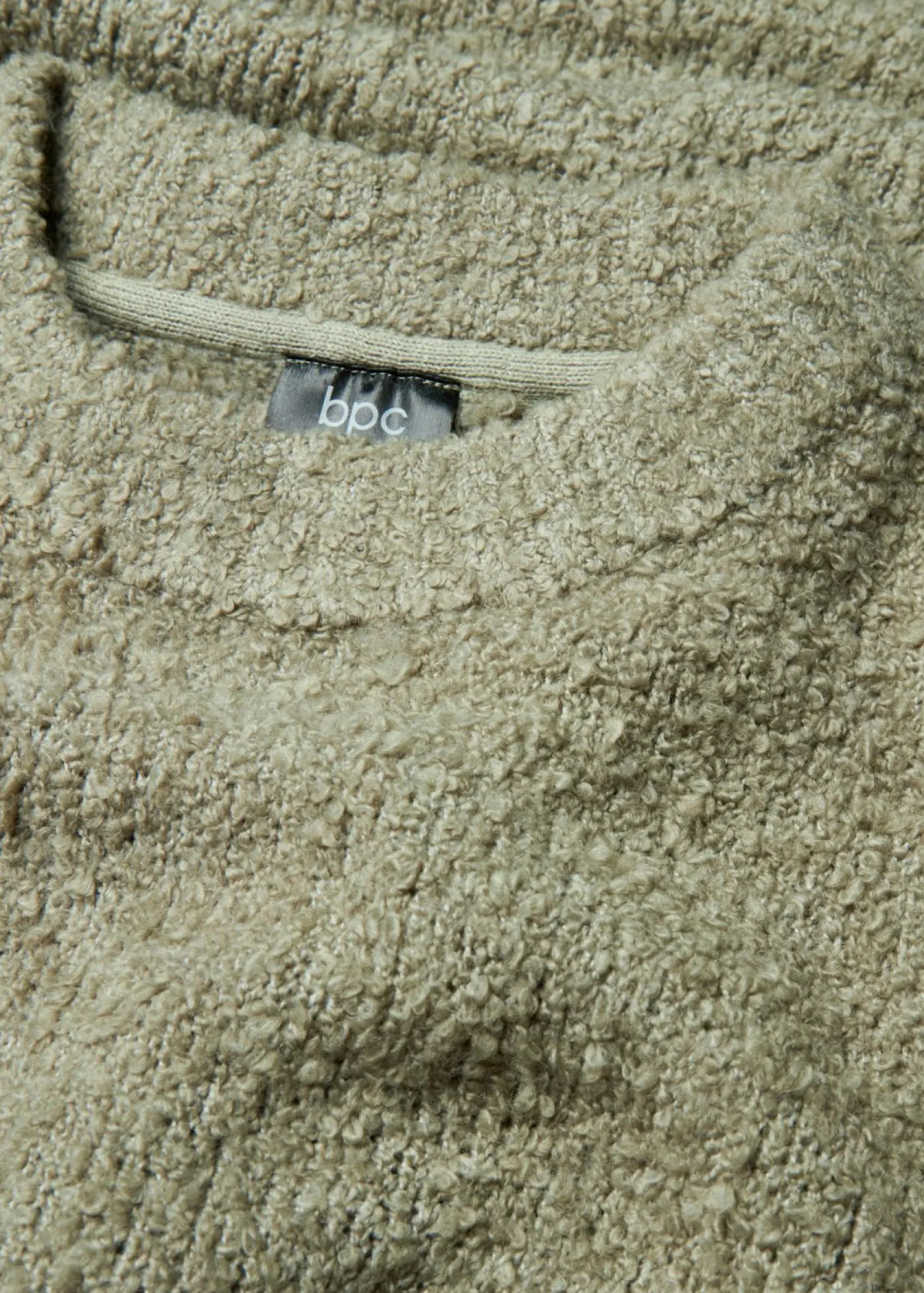 bonprix bonprix Jersey holgado de hilo suave Verde alga