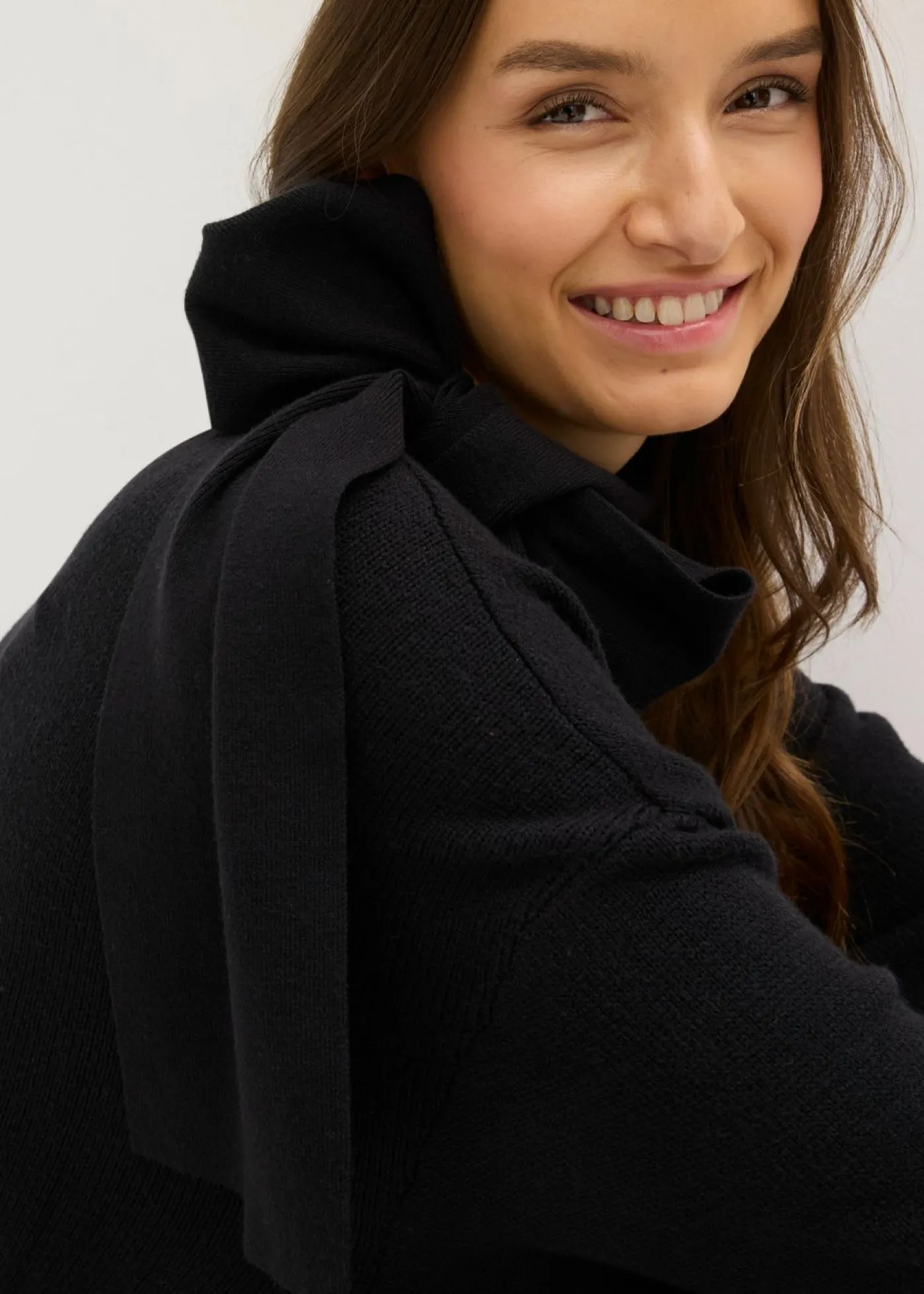 bonprix bonprix Jersey holgado de mezcla de viscosa suave Negro Clearance