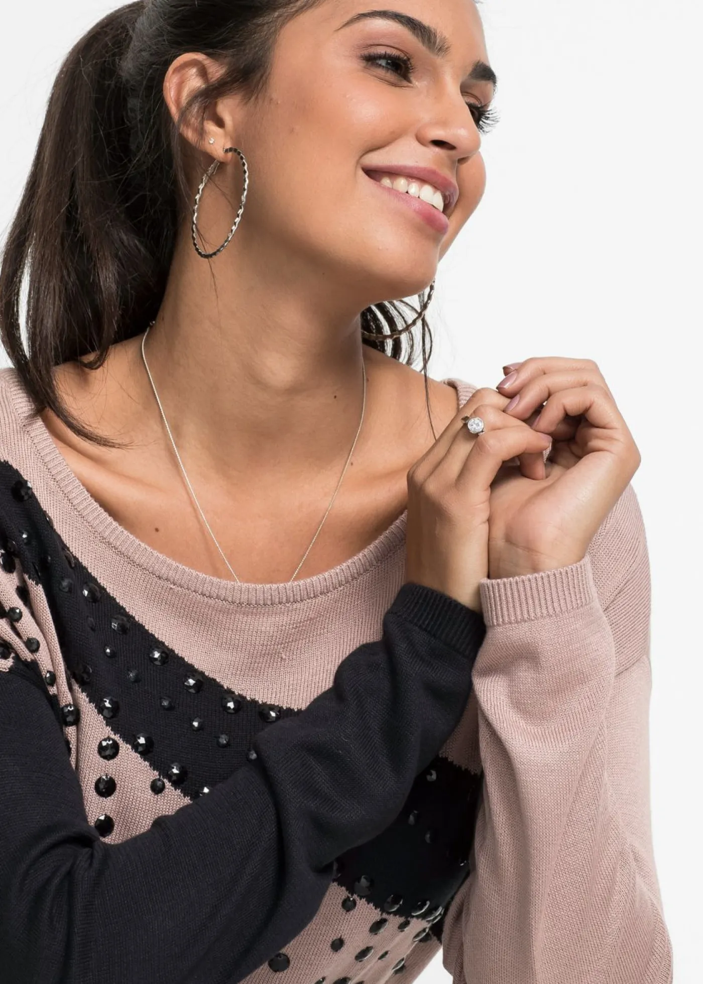 bonprix bonprix Jersey largo con aplicaciones Negro-rosa Discount