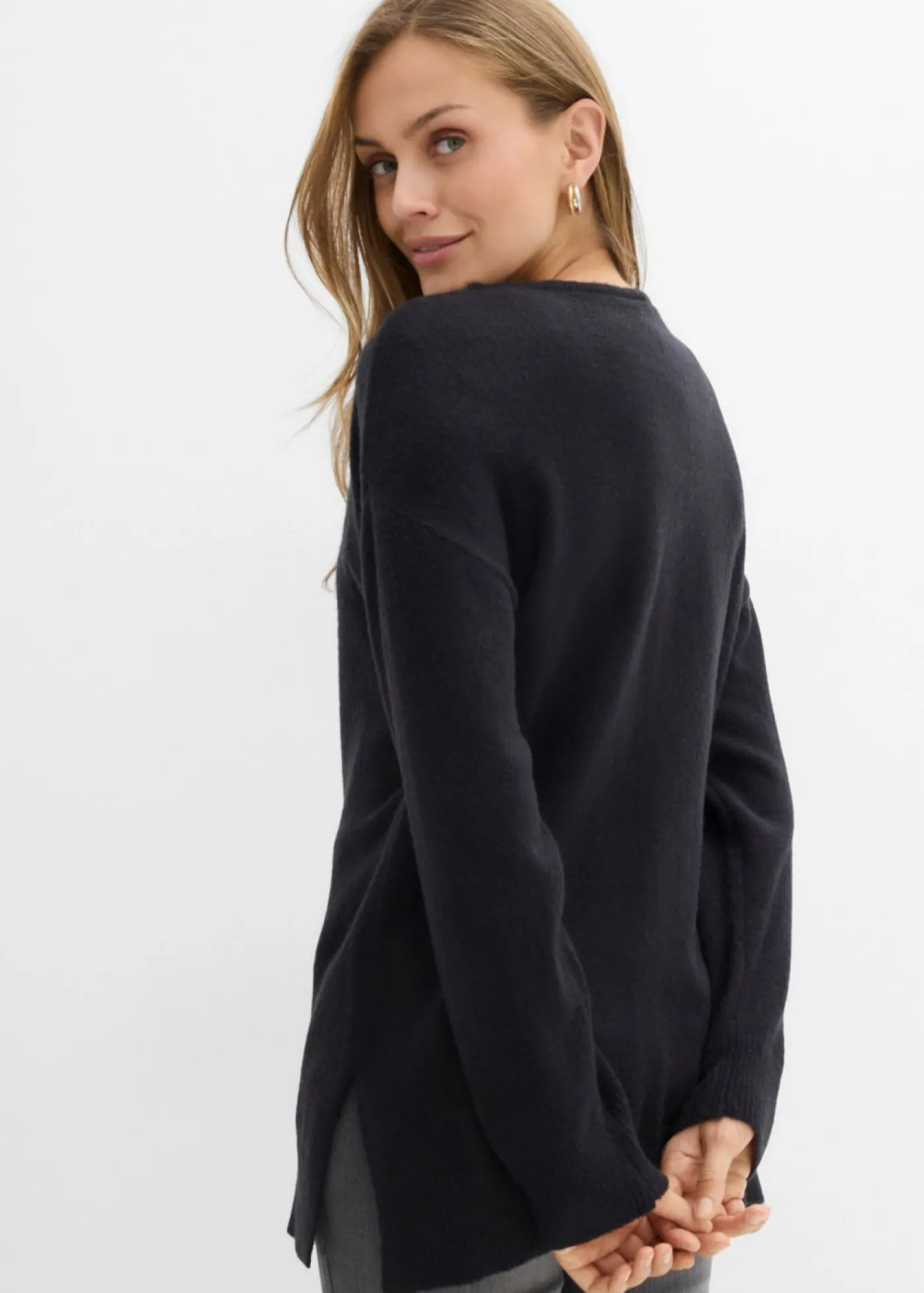 bonprix bonprix Jersey largo con corte holgado y aberturas laterales Negro