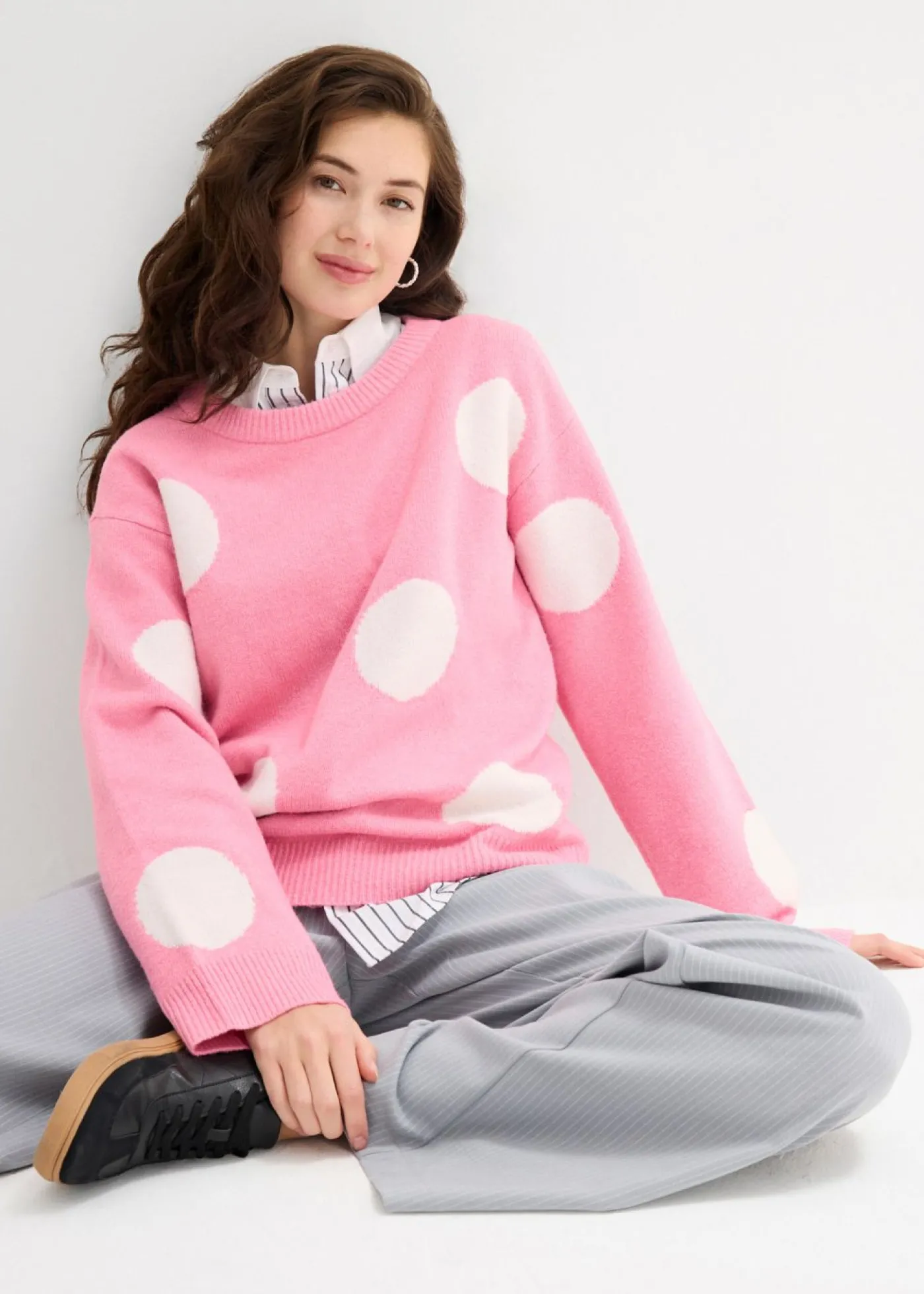 bonprix bonprix Jersey oversize rosa brillante con lunares blancos Outlet