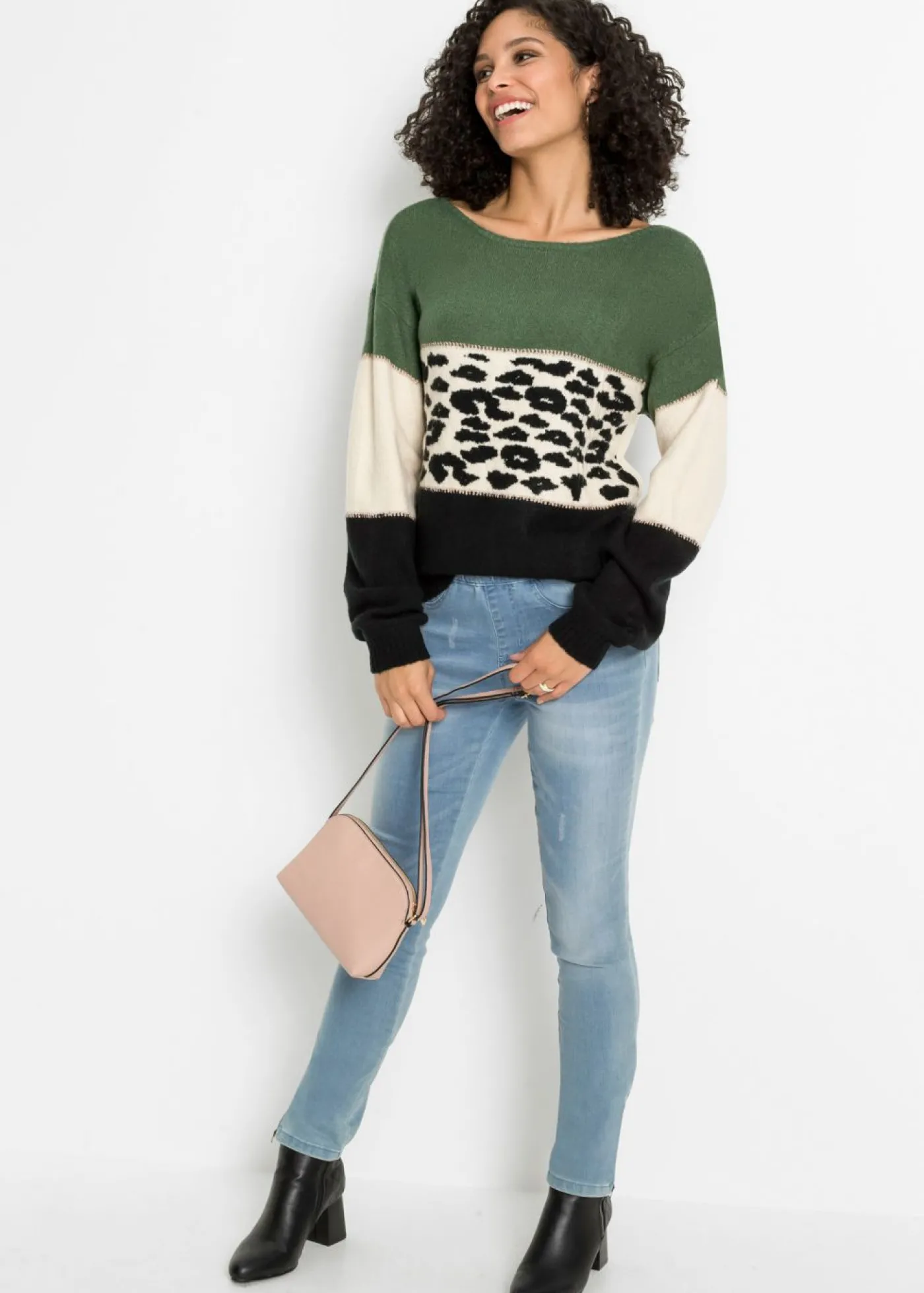 bonprix bonprix Jersey oversize Negro-verde claro-crema Clearance